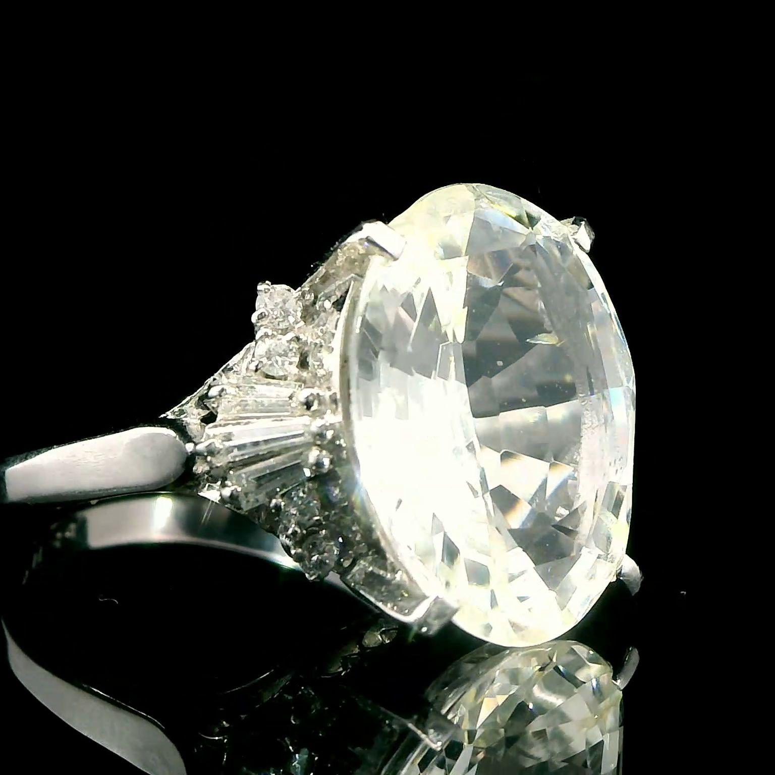 Certified Natural 11.38 Carat Ceylon Yellow Sapphire Platinum Ring For Sale 1