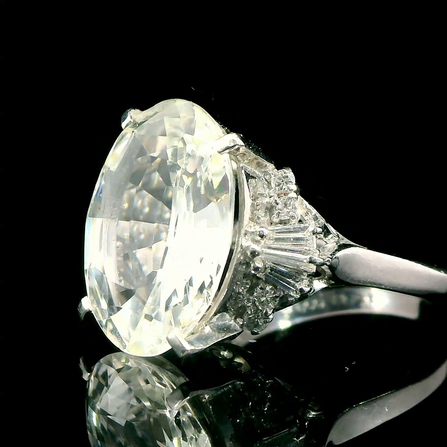 Certified Natural 11.38 Carat Ceylon Yellow Sapphire Platinum Ring For Sale 3