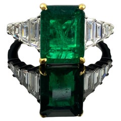 Certified Natural 3.13 Carat Emerald and VVS Diamond Cocktail Engagement Ring