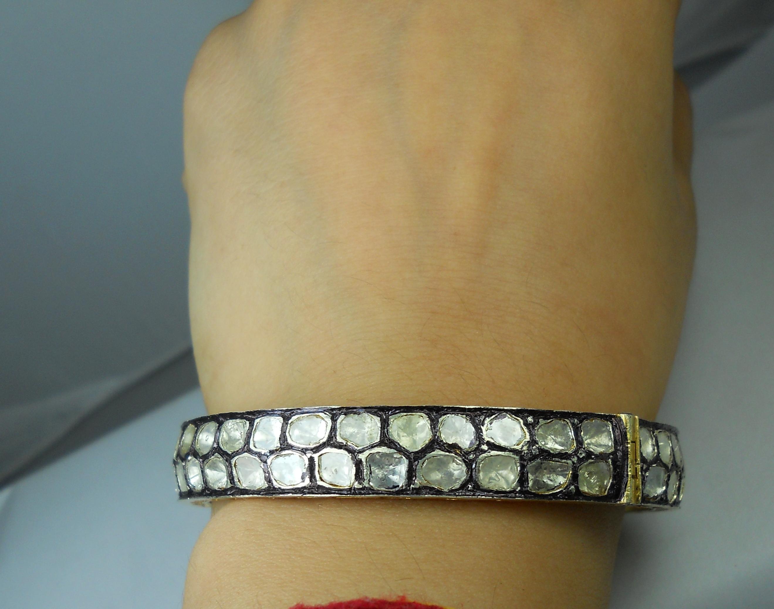 Certified natural 8.60 carat uncut Diamond sterling silver Gold plated bracelet In New Condition For Sale In Delhi, DL