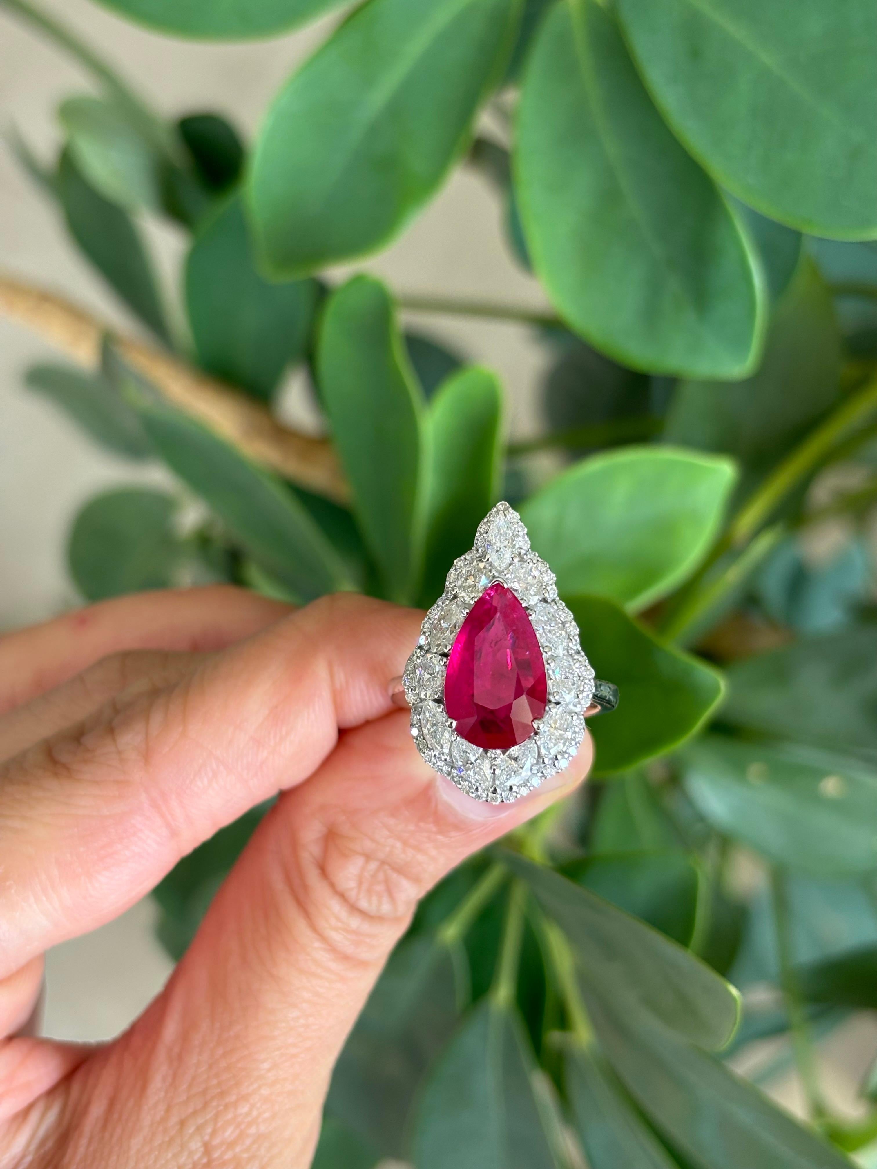Certified Natural Burmese Ruby Statement Ring Set In 18K White Gold For Sale 1