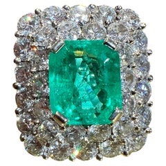 Smeraldo colombiano naturale certificato 3,38 carati  Diamanti taglio vecchio da 3,20 carati, platino
