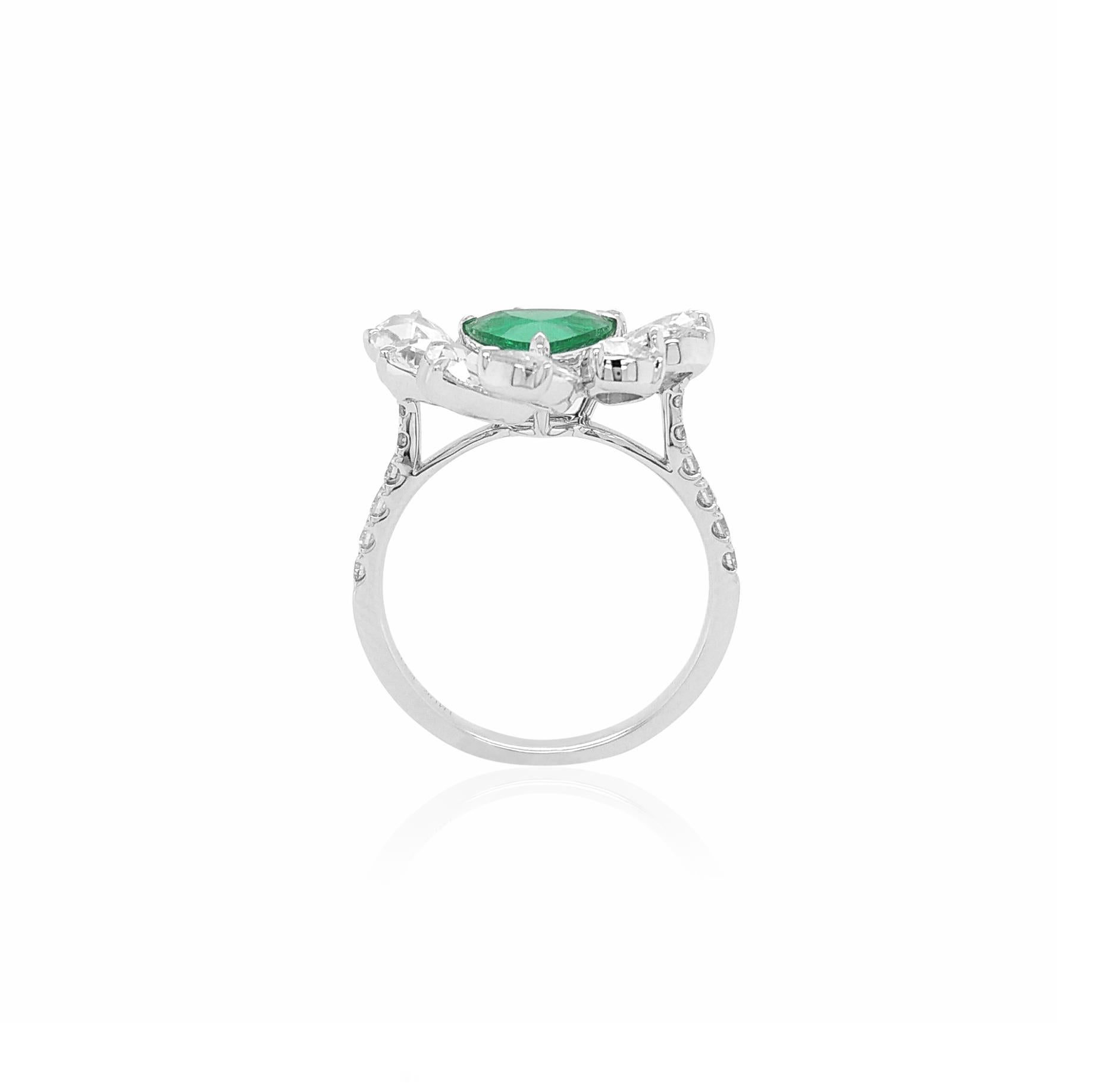 Contemporary Certified Colombian Emerald White Diamond 18K Gold Cocktail Ring