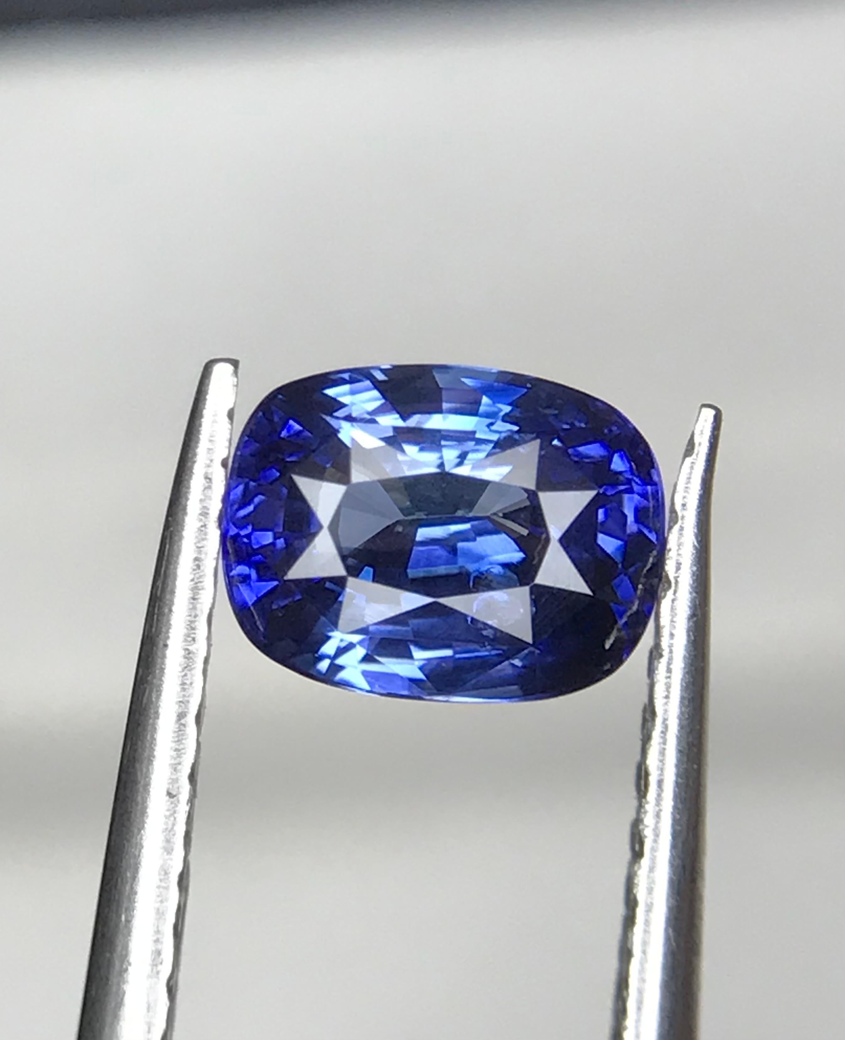 Zertifizierte natürliche Korund blauer Saphir Ring lose Edelstein 1,08 Ct Cushion Cut (Kissenschliff) im Angebot