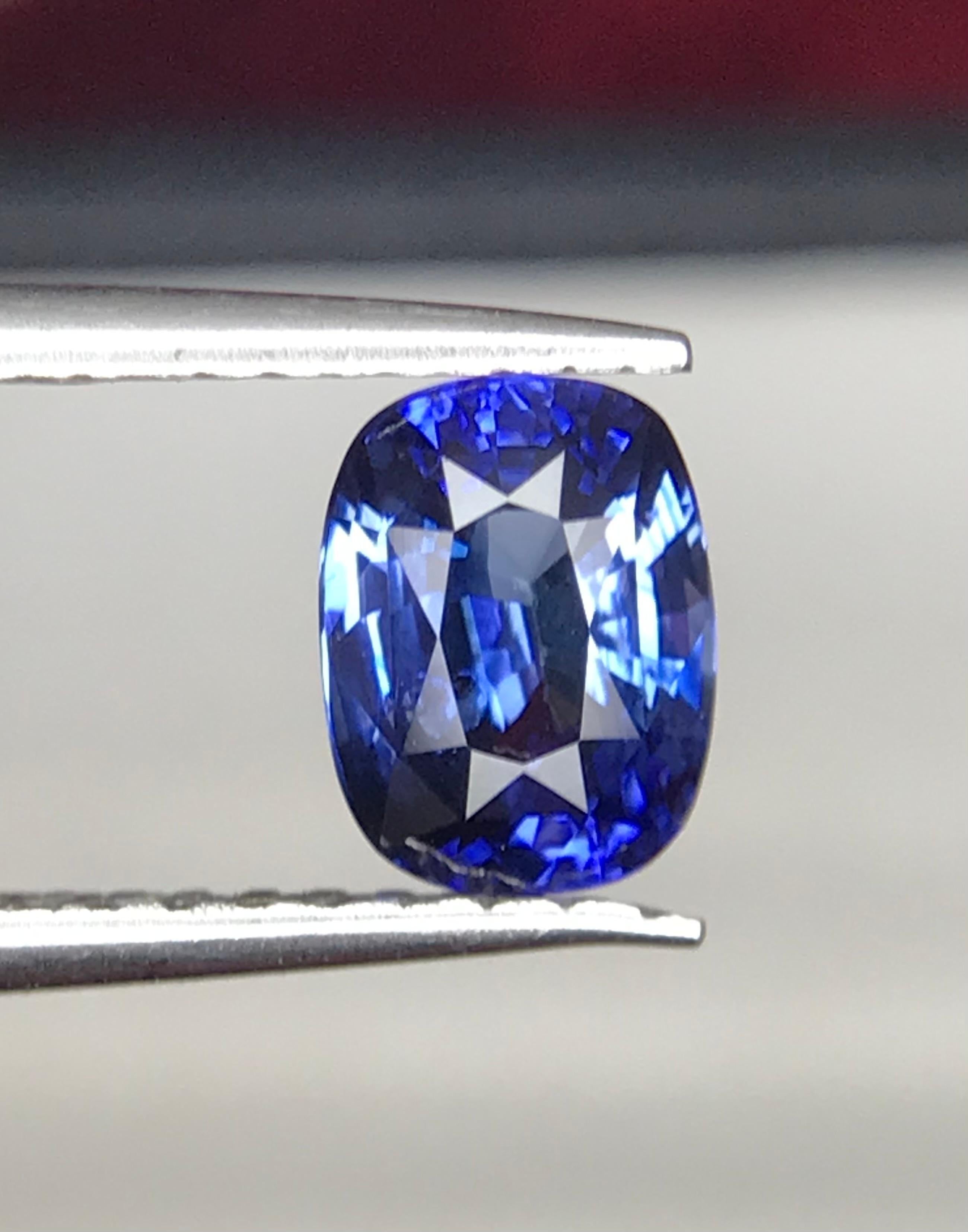 Zertifizierte natürliche Korund blauer Saphir Ring lose Edelstein 1,08 Ct Cushion Cut für Damen oder Herren im Angebot