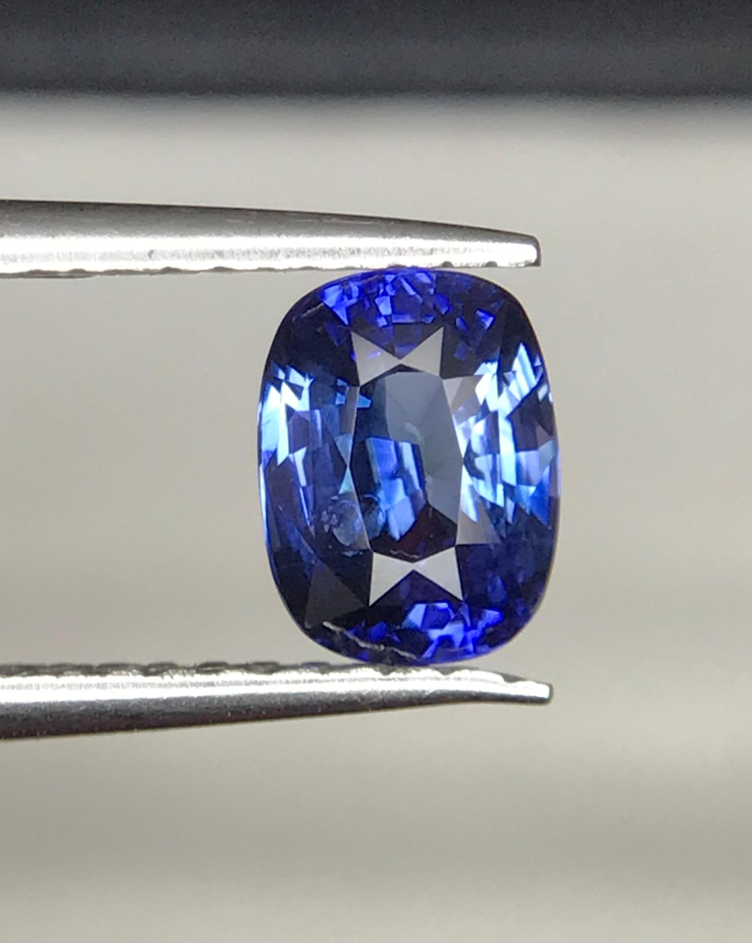 Zertifizierte natürliche Korund blauer Saphir Ring lose Edelstein 1,08 Ct Cushion Cut im Angebot 3