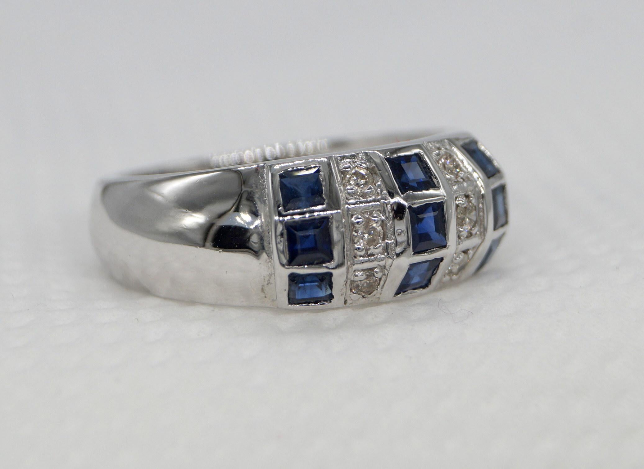 Art nouveau Bague en or blanc Vermeil avec diamant naturel certifié et saphir bleu en vente