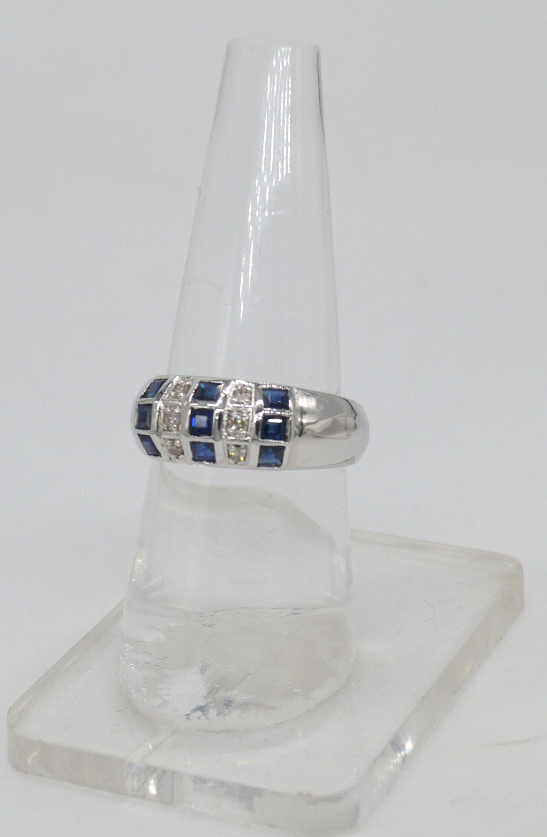 Bague en or blanc Vermeil avec diamant naturel certifié et saphir bleu en vente 2
