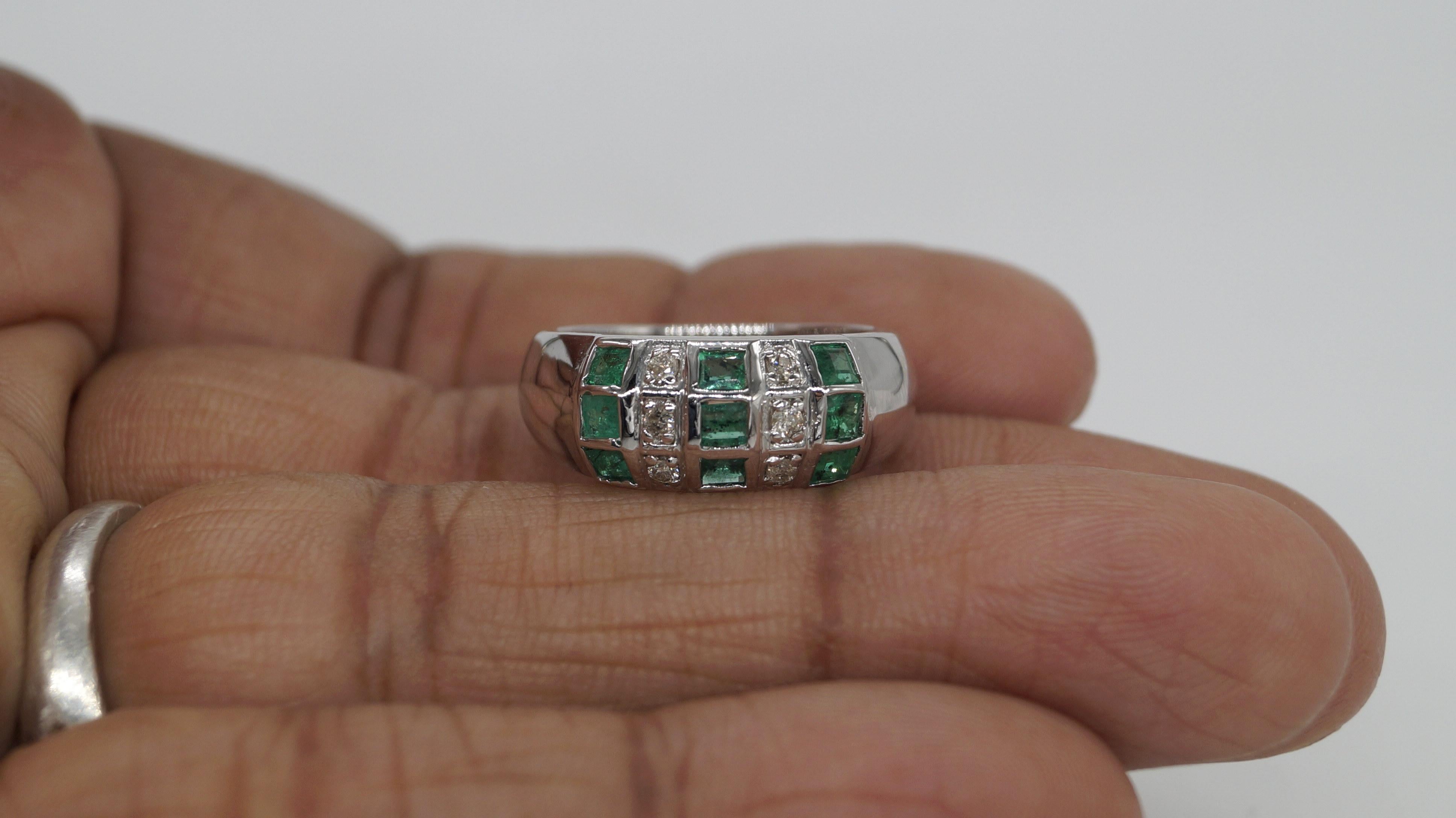 Certified Natural Diamond - Emerald Band White Gold Vermeil Band cocktail Ring For Sale 5