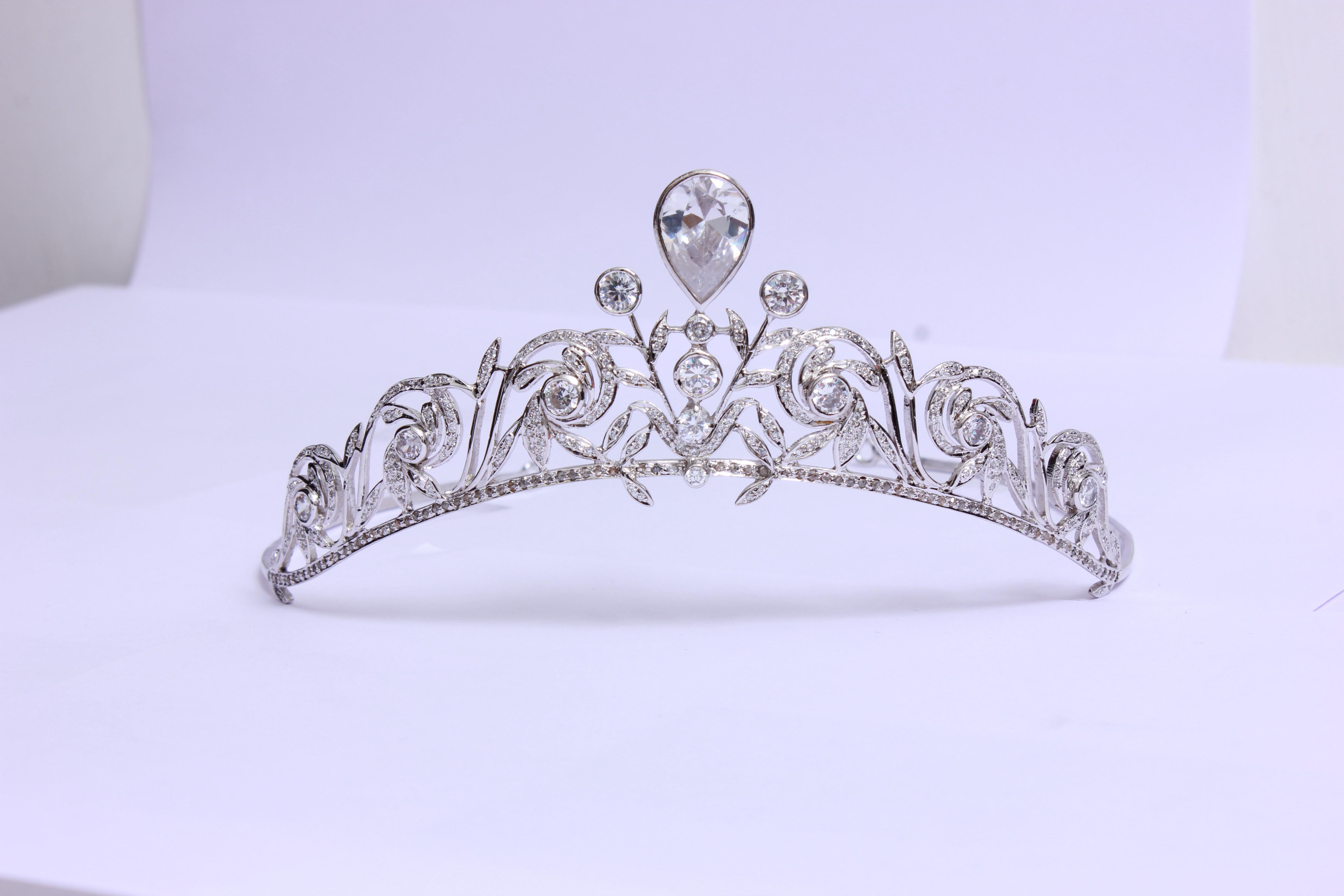 Diamanti naturali certificati topazio argento sterling tiara testa fascia accessori In condizioni Nuovo in vendita a Delhi, DL