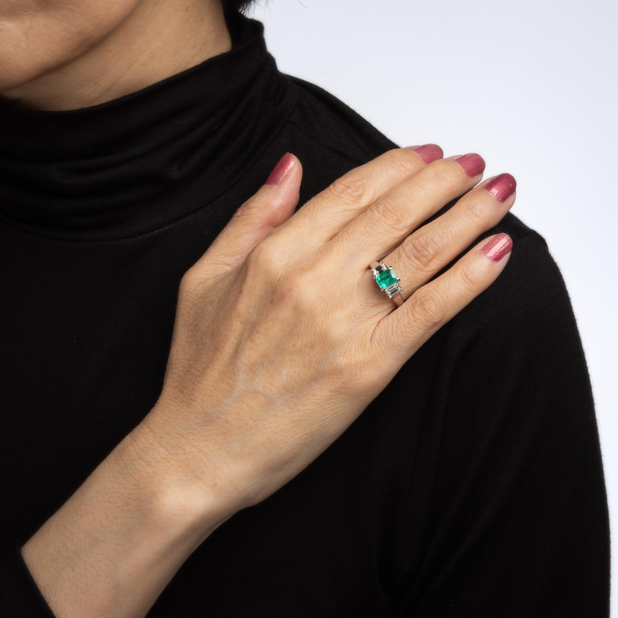 Women's Certified Natural Emerald Diamond Ring Estate Platinum Gemstone Engagement