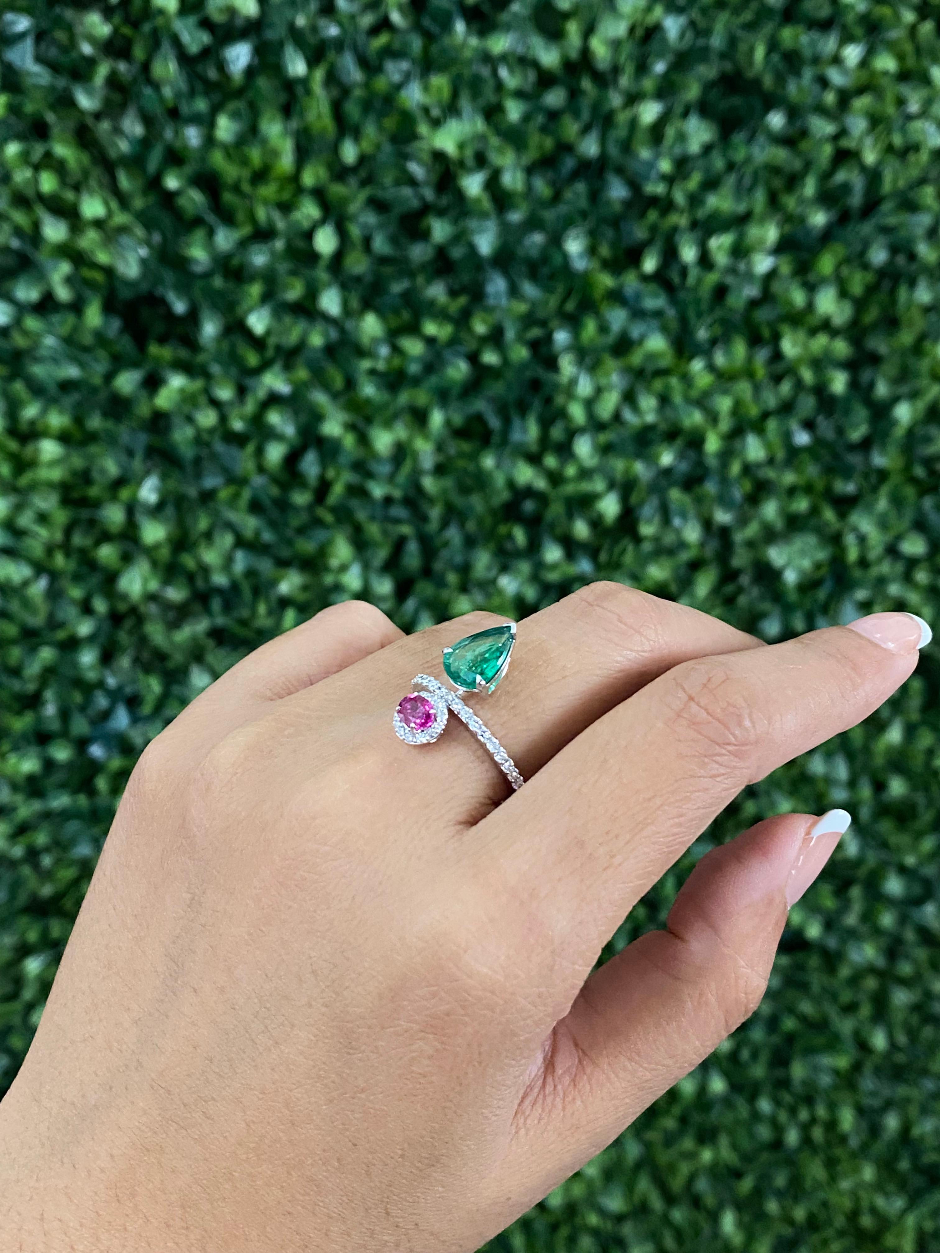 Zertifizierter sambischer natürlicher Smaragd-Ring in Birnenform mit ovalem Rubin und Diamanten im Angebot 2