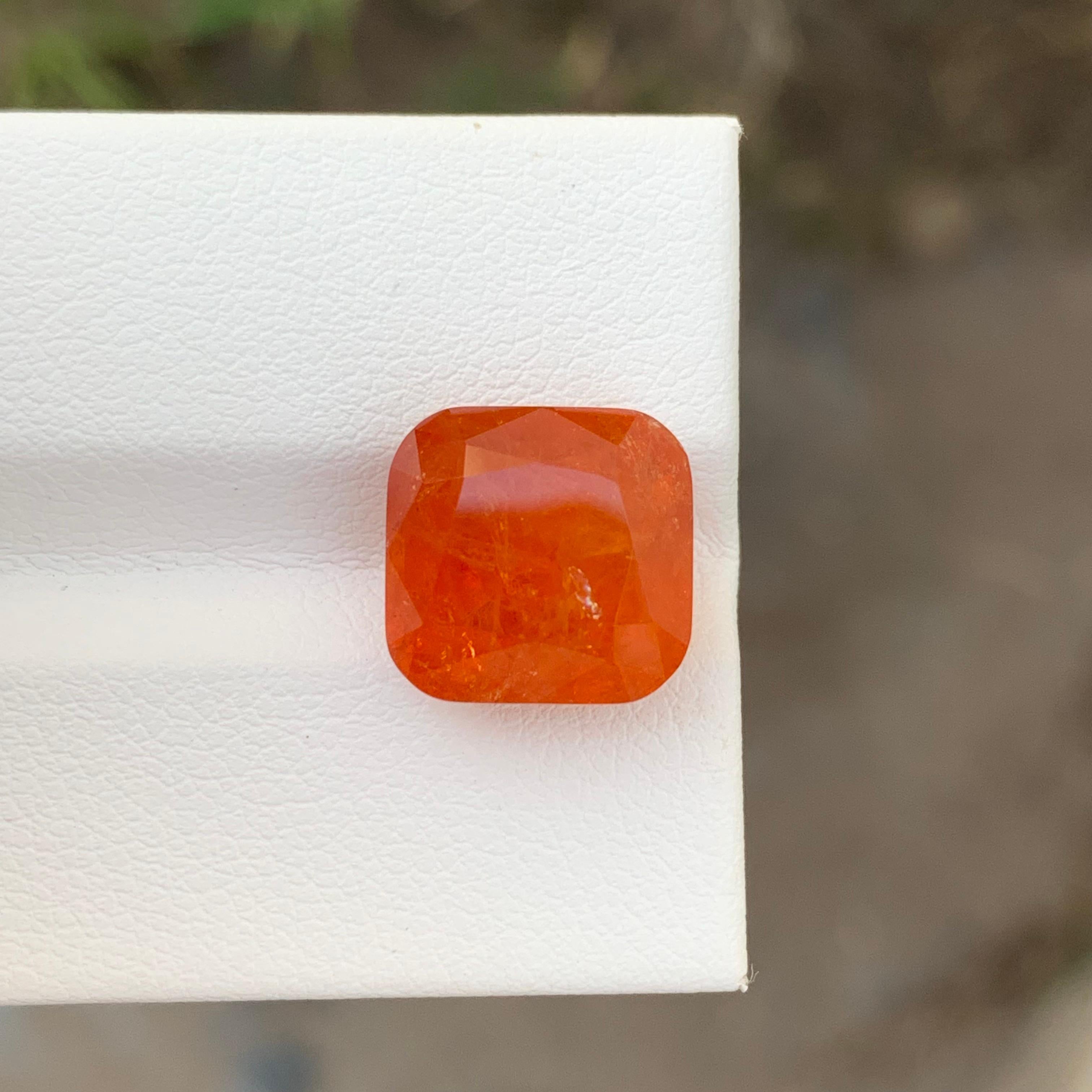 Arts and Crafts Pierre précieuse certifiée naturelle facettée grenat spessartine taille coussin de 12,07 carats en vente