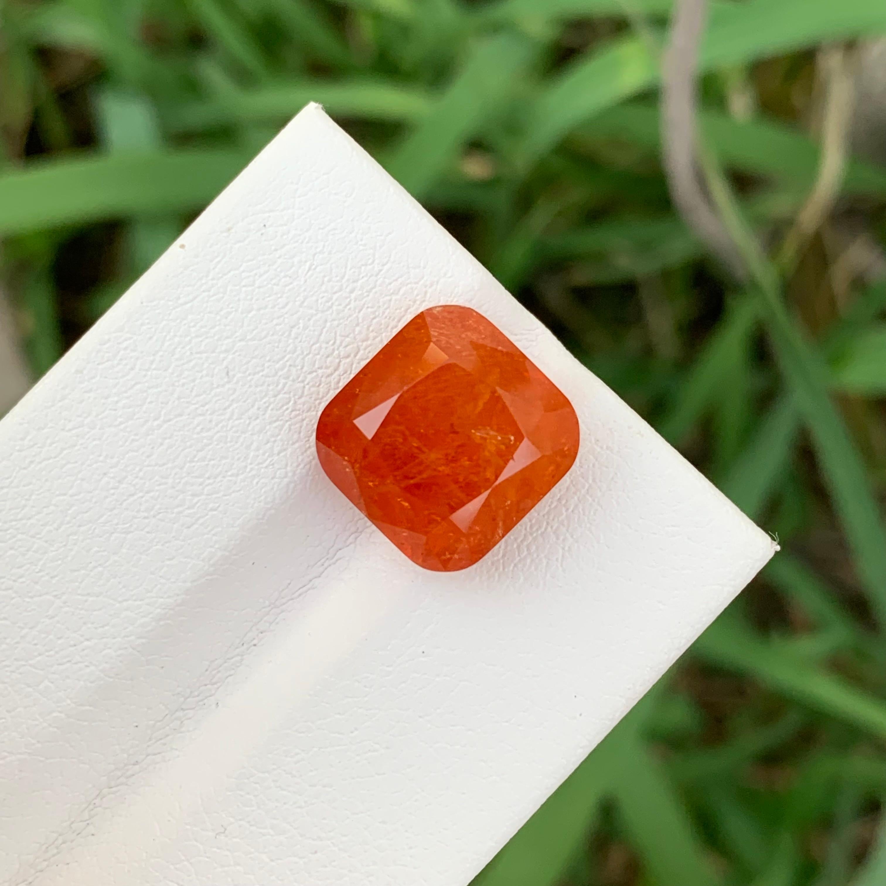 Pierre précieuse certifiée naturelle facettée grenat spessartine taille coussin de 12,07 carats Neuf - En vente à Peshawar, PK