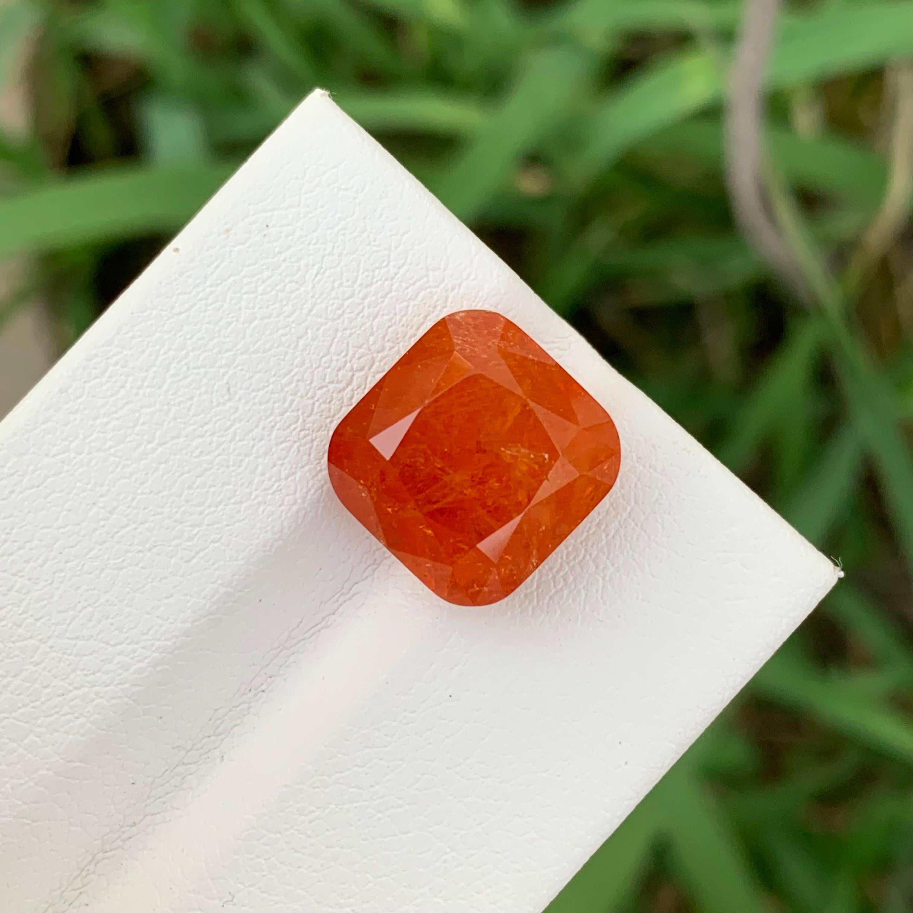 Pierre précieuse certifiée naturelle facettée grenat spessartine taille coussin de 12,07 carats en vente 3