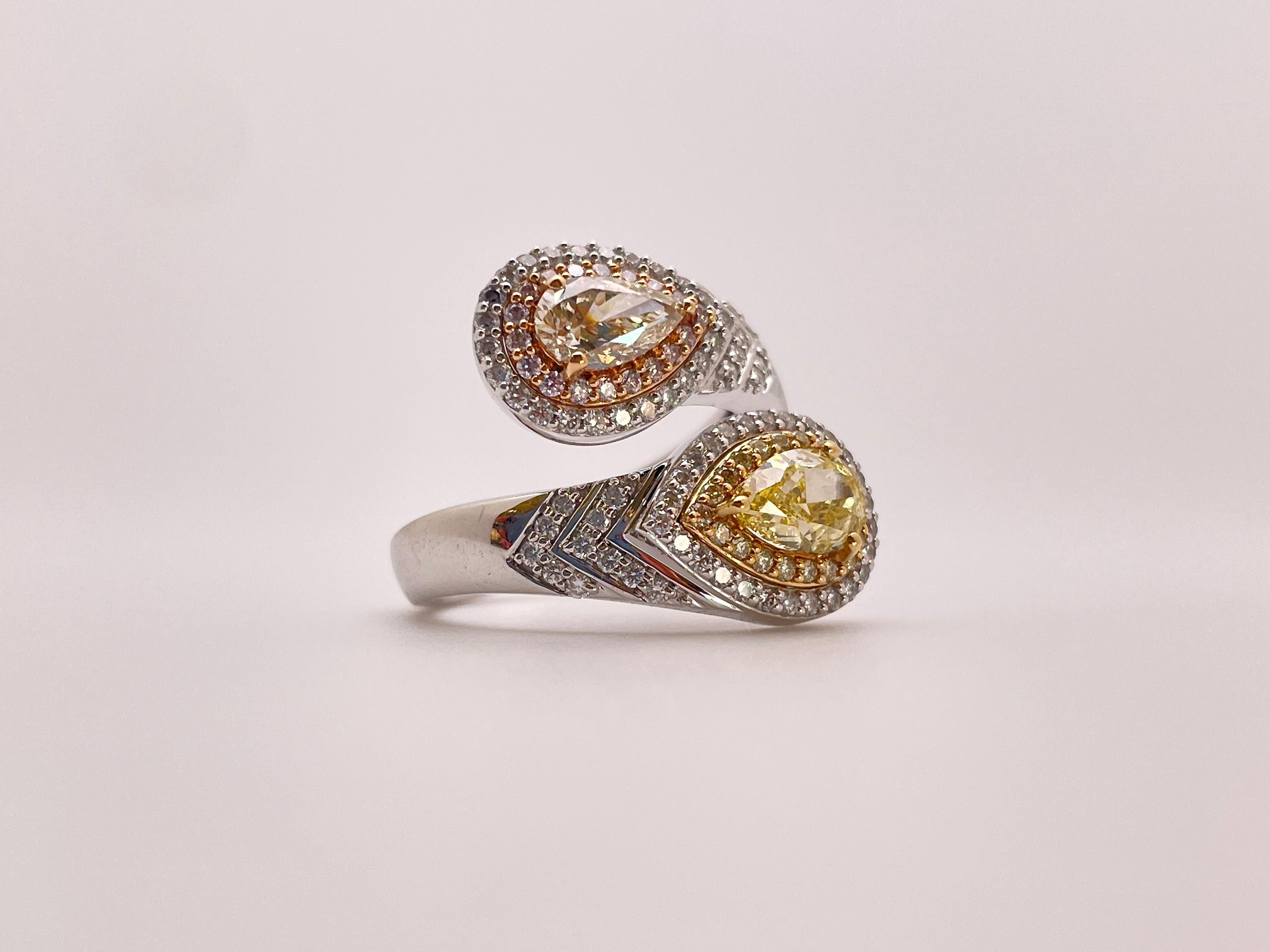 IGI Verlobungsring aus 18 Karat Gold mit zwei natürlichen gelben und champagnerfarbenen Fancy-Diamanten im Angebot 6