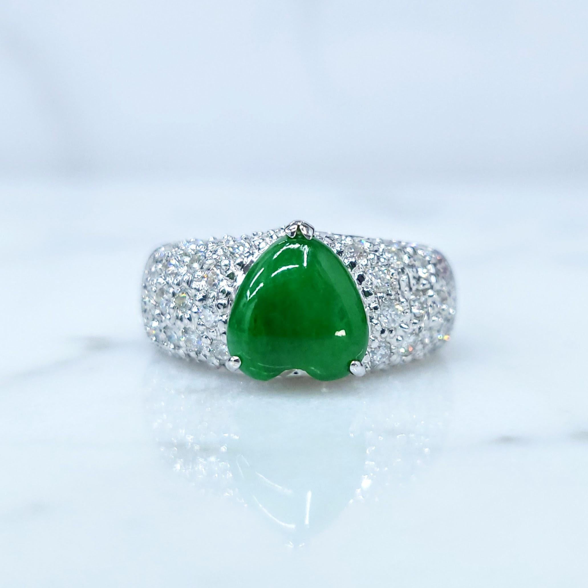 Modern Certified Natural Fei Chui Type A Jade and Diamond Ring in 18K White Gold For Sale