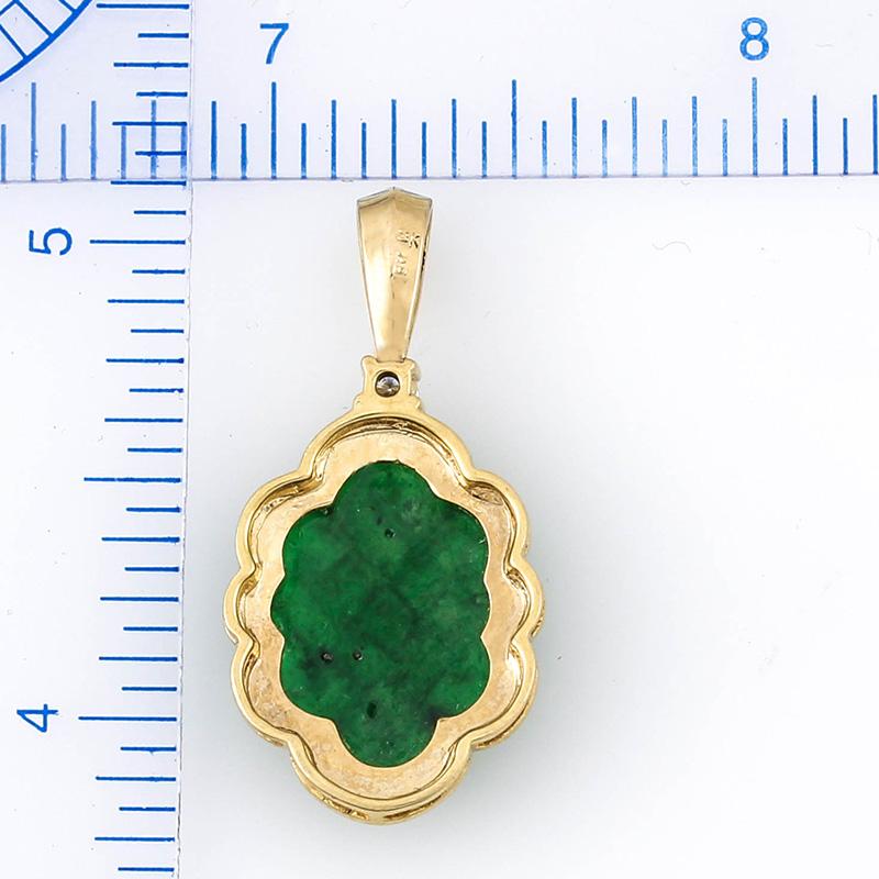Zertifizierter natürlicher grüner Jadeit Jade kaiserlich Farbe Endloser Knoten geschnitzter Anhänger (Cabochon) im Angebot