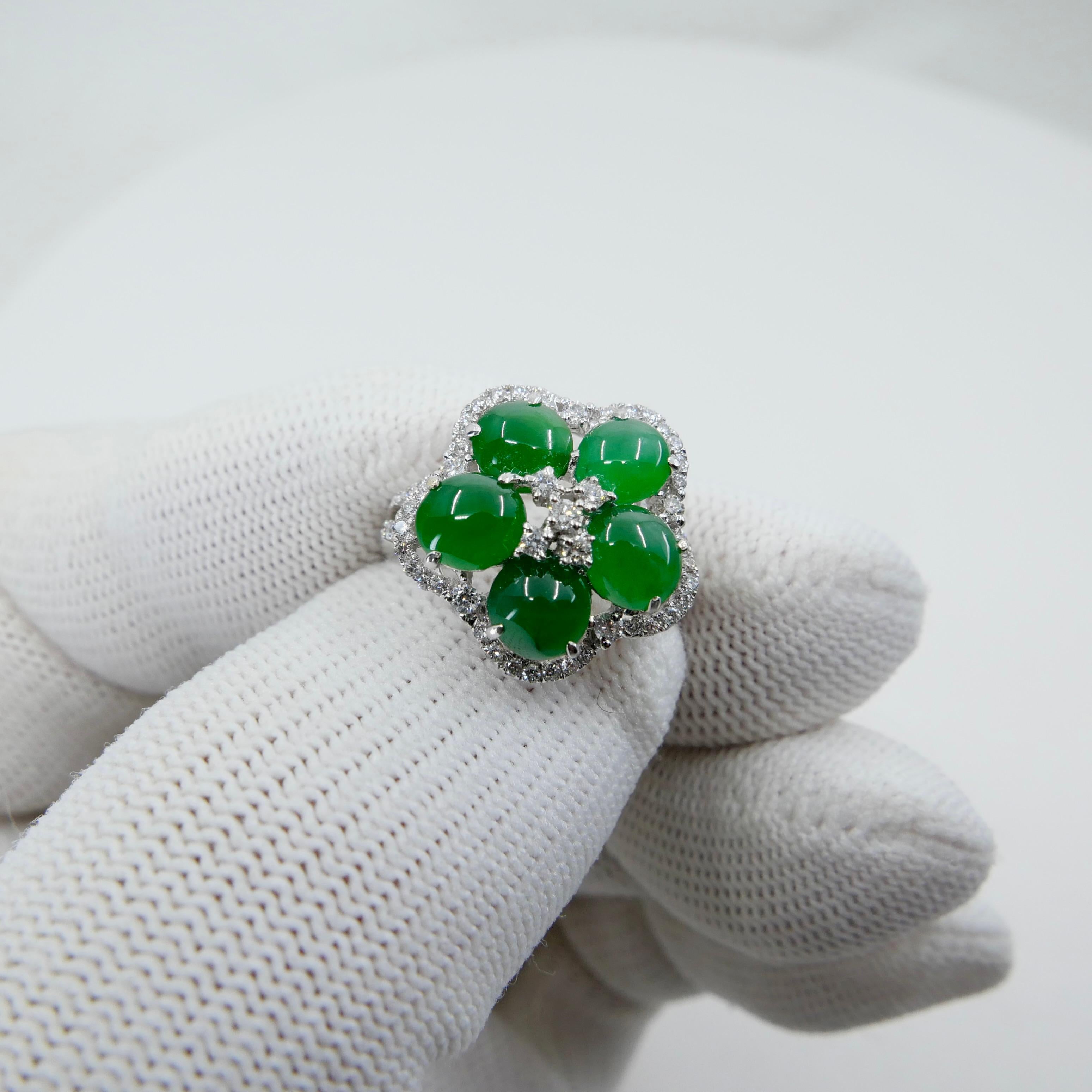 Certified Natural Jade Cluster & Diamond Cocktail Ring. Glowing Imperial Green. In New Condition For Sale In Hong Kong, HK