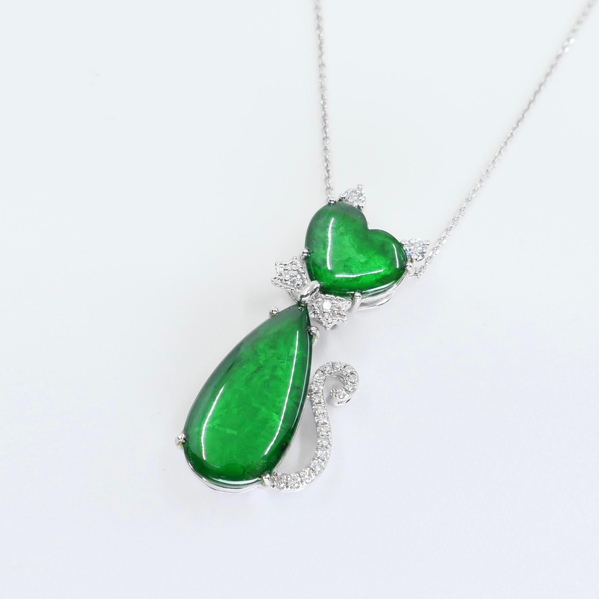 Certified Natural Jade & Diamond Cat Pendant Necklace Glowing Apple Green Color In New Condition For Sale In Hong Kong, HK