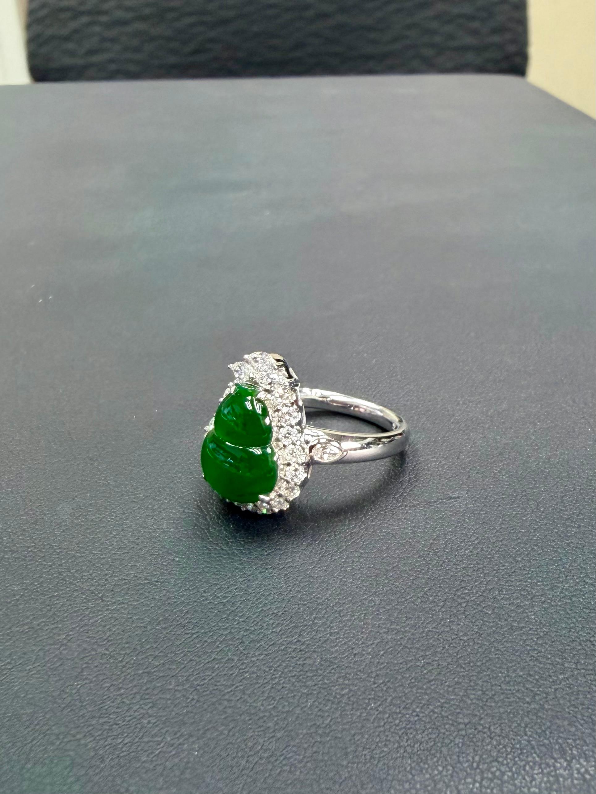 Bague cocktail en gourde en jade naturel certifié et diamants, vert intense, éclat subtil en vente 6