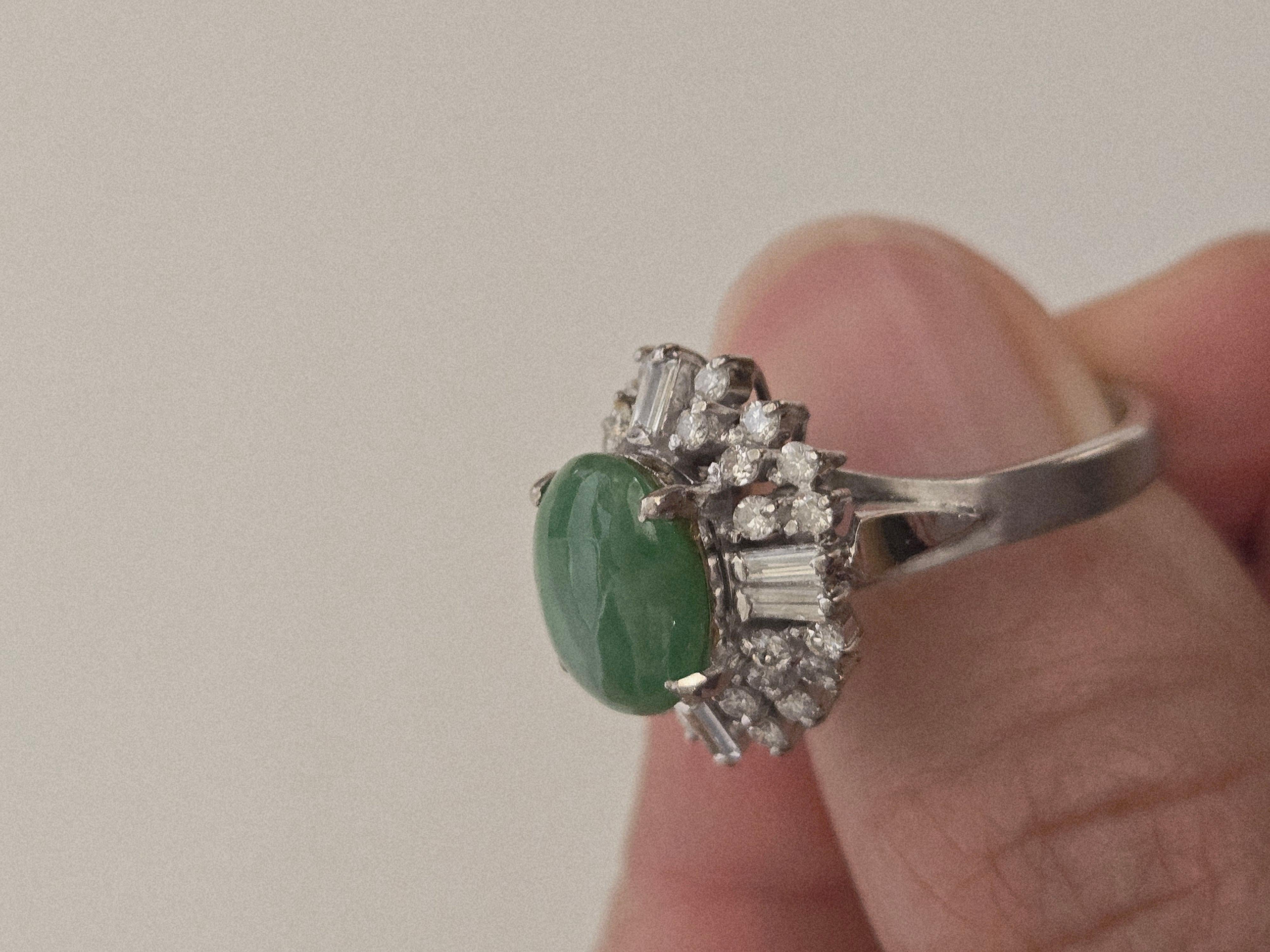 Zertifizierter Cocktailring aus natürlichem Jadeit und Diamant aus Platin im Angebot 8