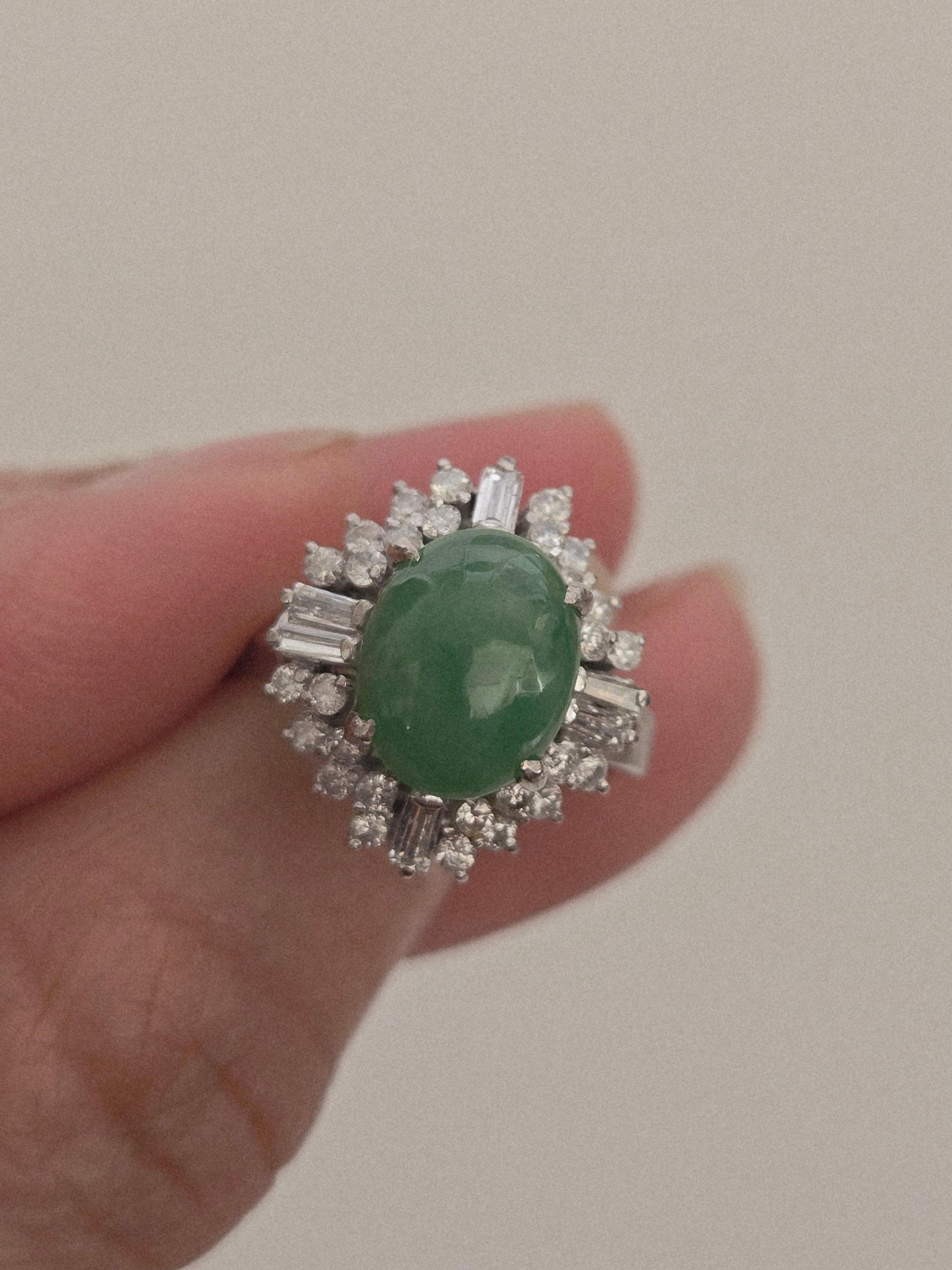 Zertifizierter Cocktailring aus natürlichem Jadeit und Diamant aus Platin im Angebot 10