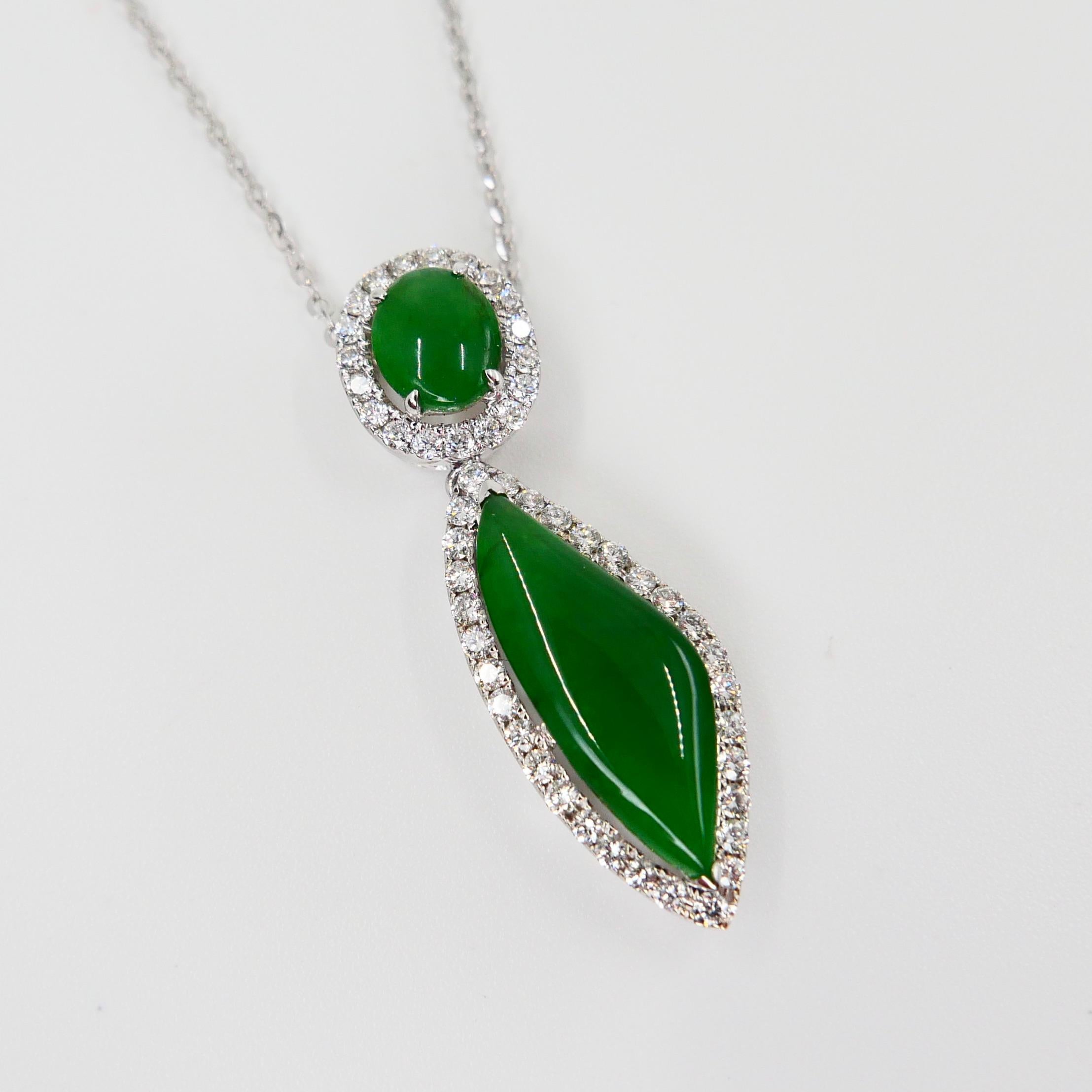 Pendentif en forme de goutte en jadéite naturelle certifiée et diamants, couleur verte impériale en vente 3