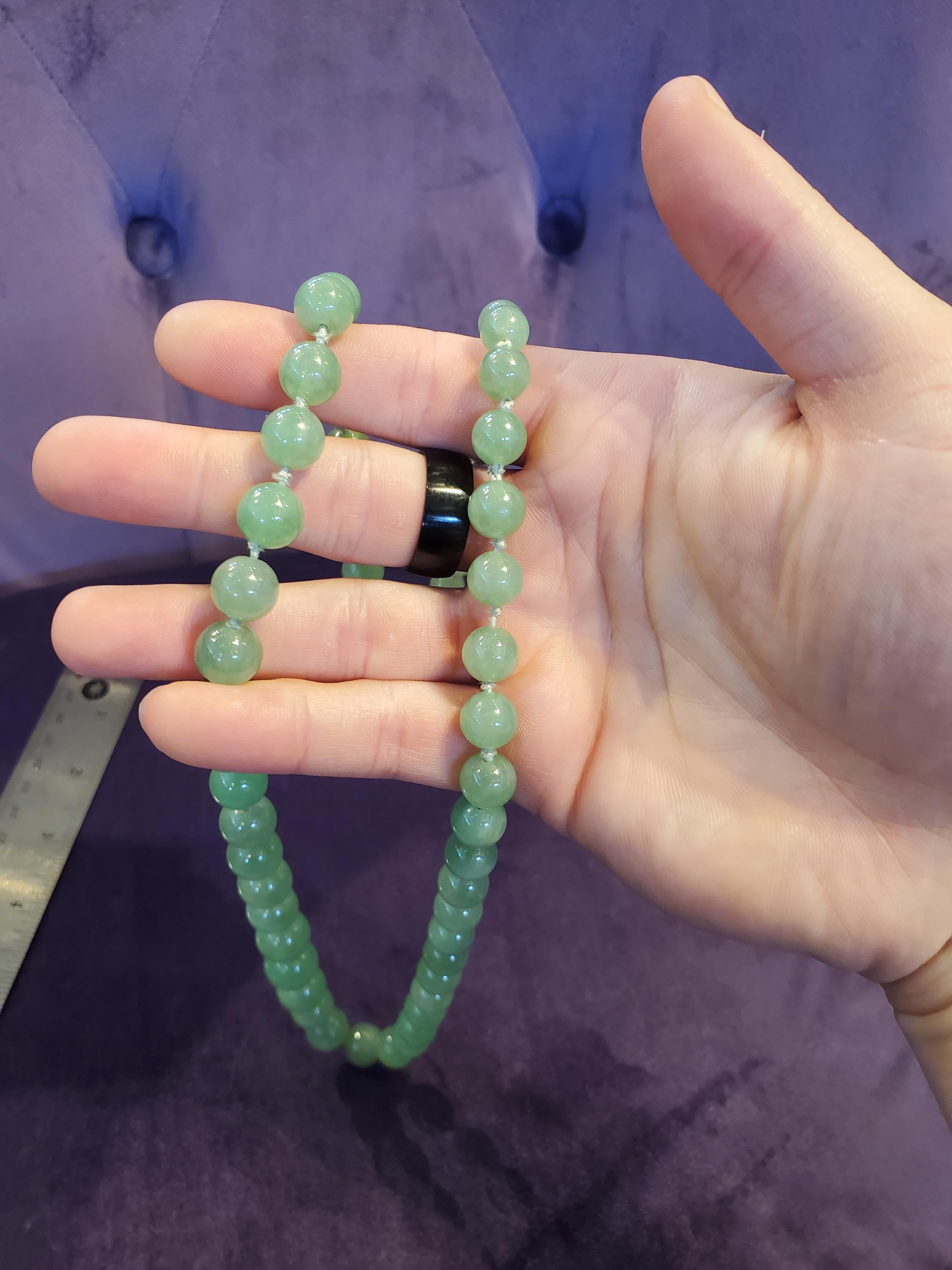 jadeite bead necklace