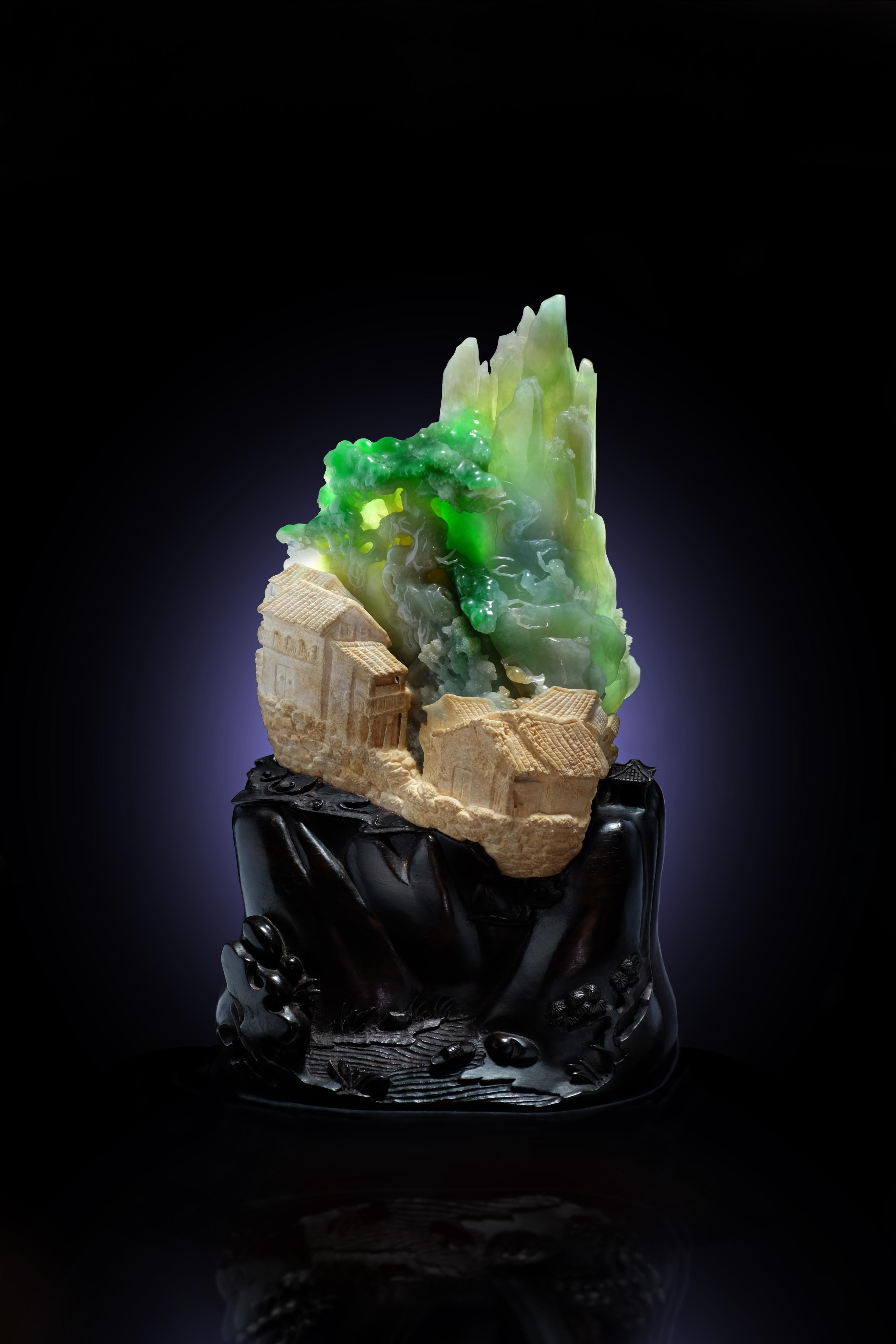 Zertifizierte natürliche Jade-Dekoration mit dem Titel „My Beautiful Home Town“ (Zeitgenössisch) im Angebot