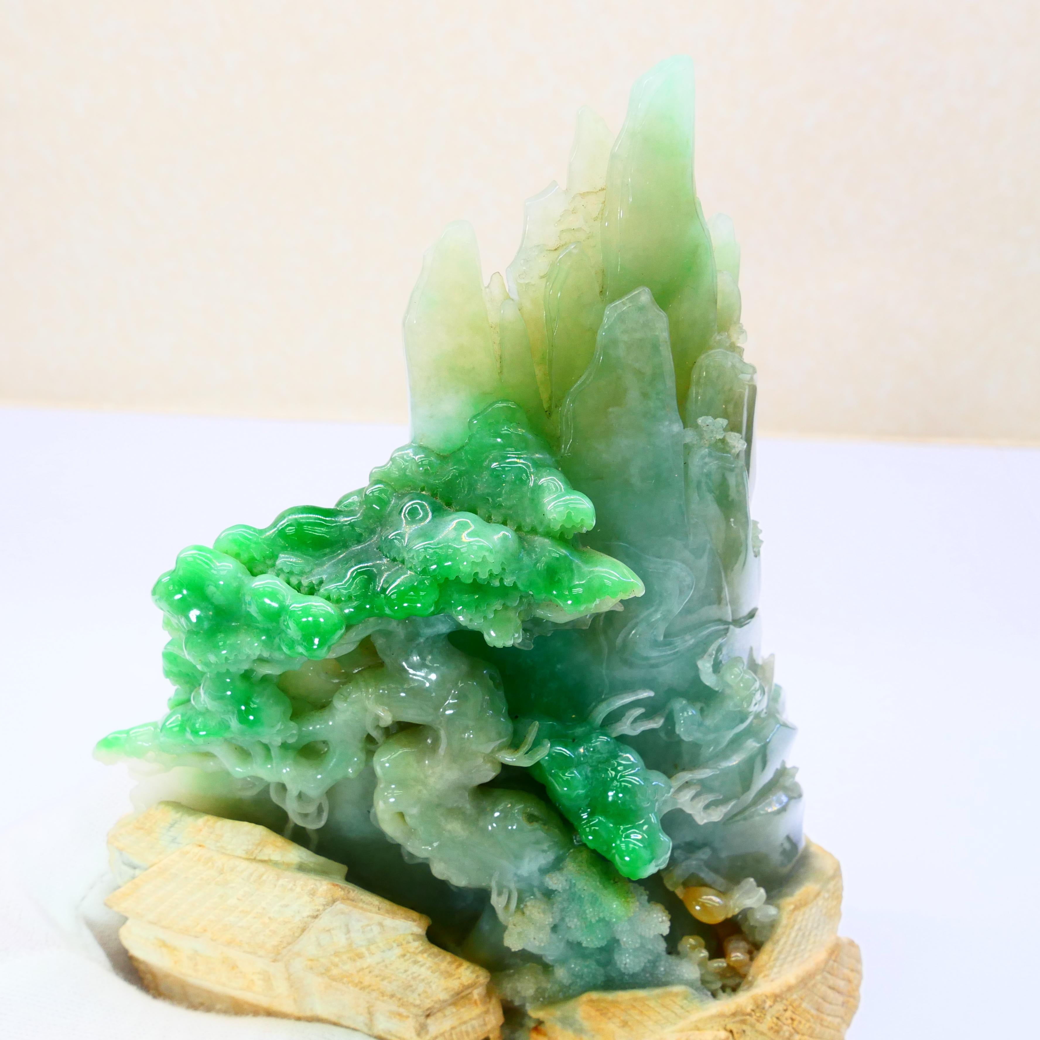 Zertifizierte natürliche Jade-Dekoration mit dem Titel „My Beautiful Home Town“ für Damen oder Herren im Angebot