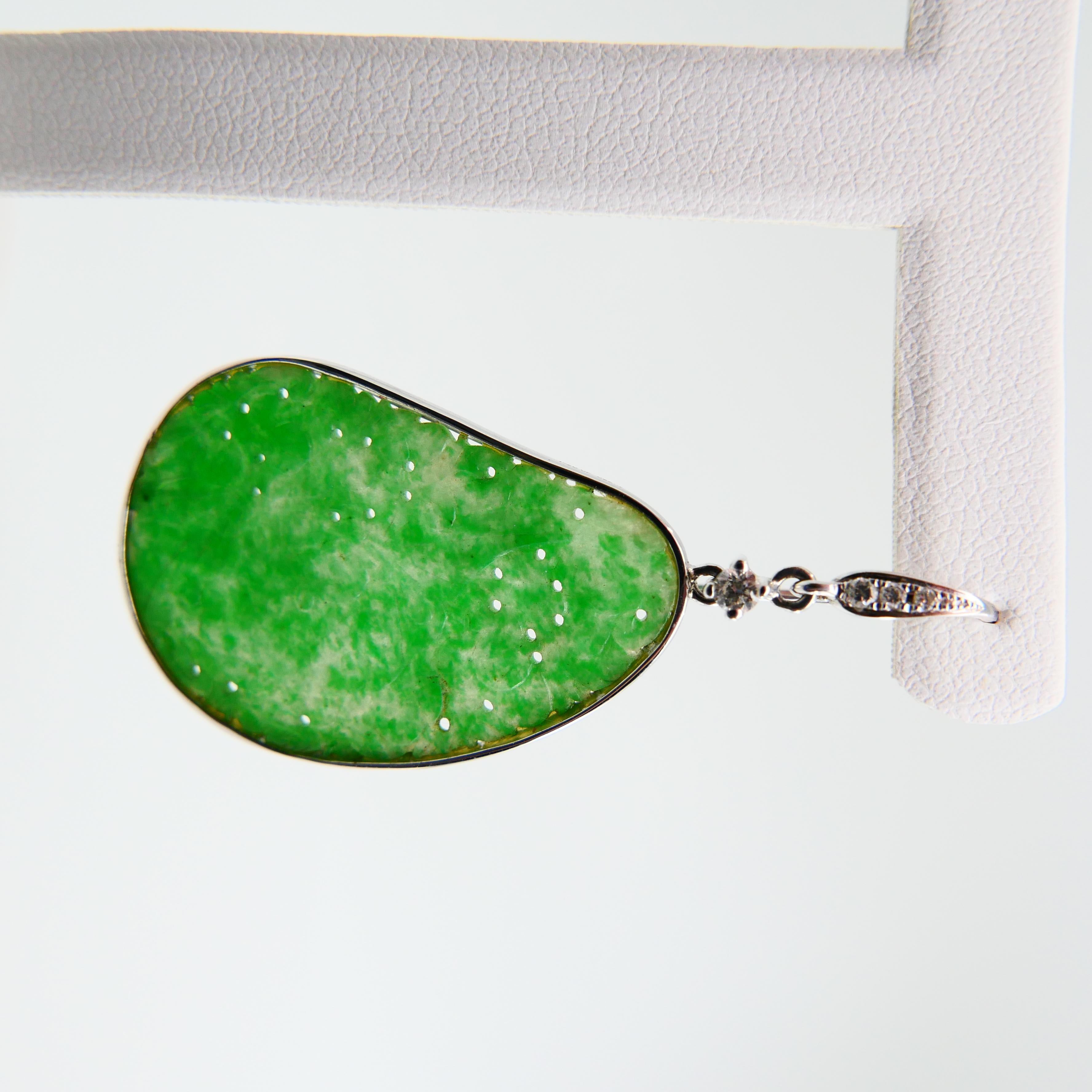 Certified Natural Jadeite Jade & Diamond Drop Earrings 18K Apple Green Color In Good Condition For Sale In Hong Kong, HK