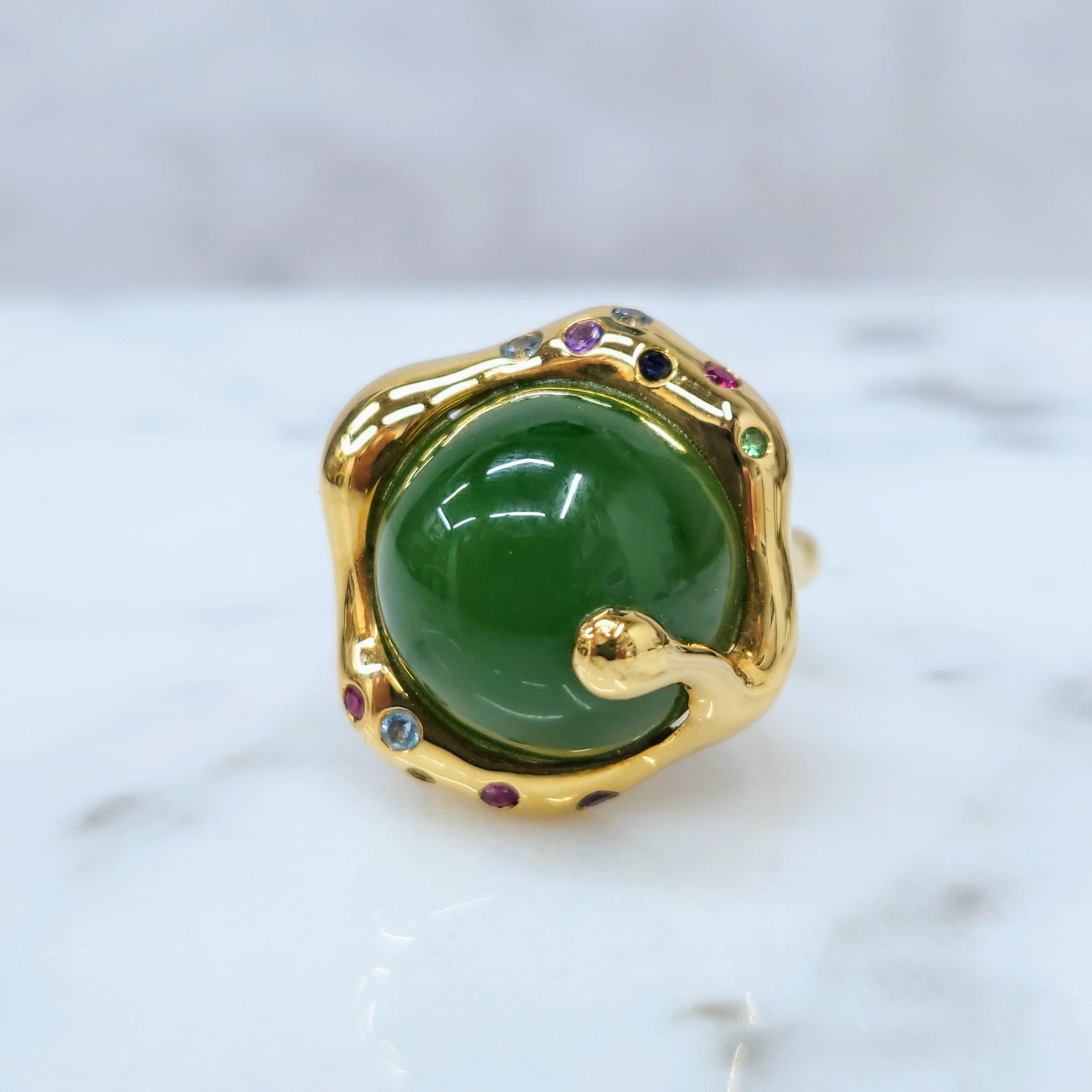 Certified Natural Nephrite Jade and gemstones Ring in 18K Yellow Gold For Sale 1