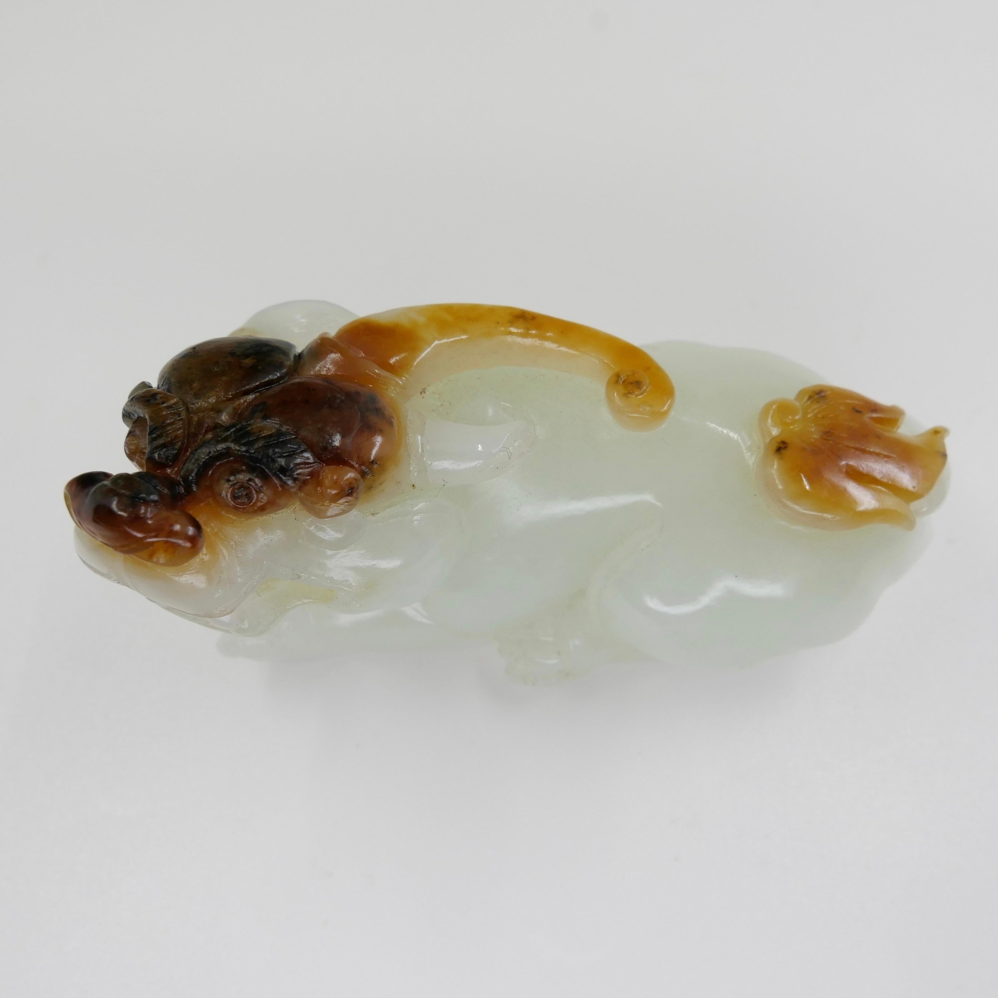 Jade néphrite naturel certifié bête mythique, matériau de caillou de la rivière Hetian en vente 9