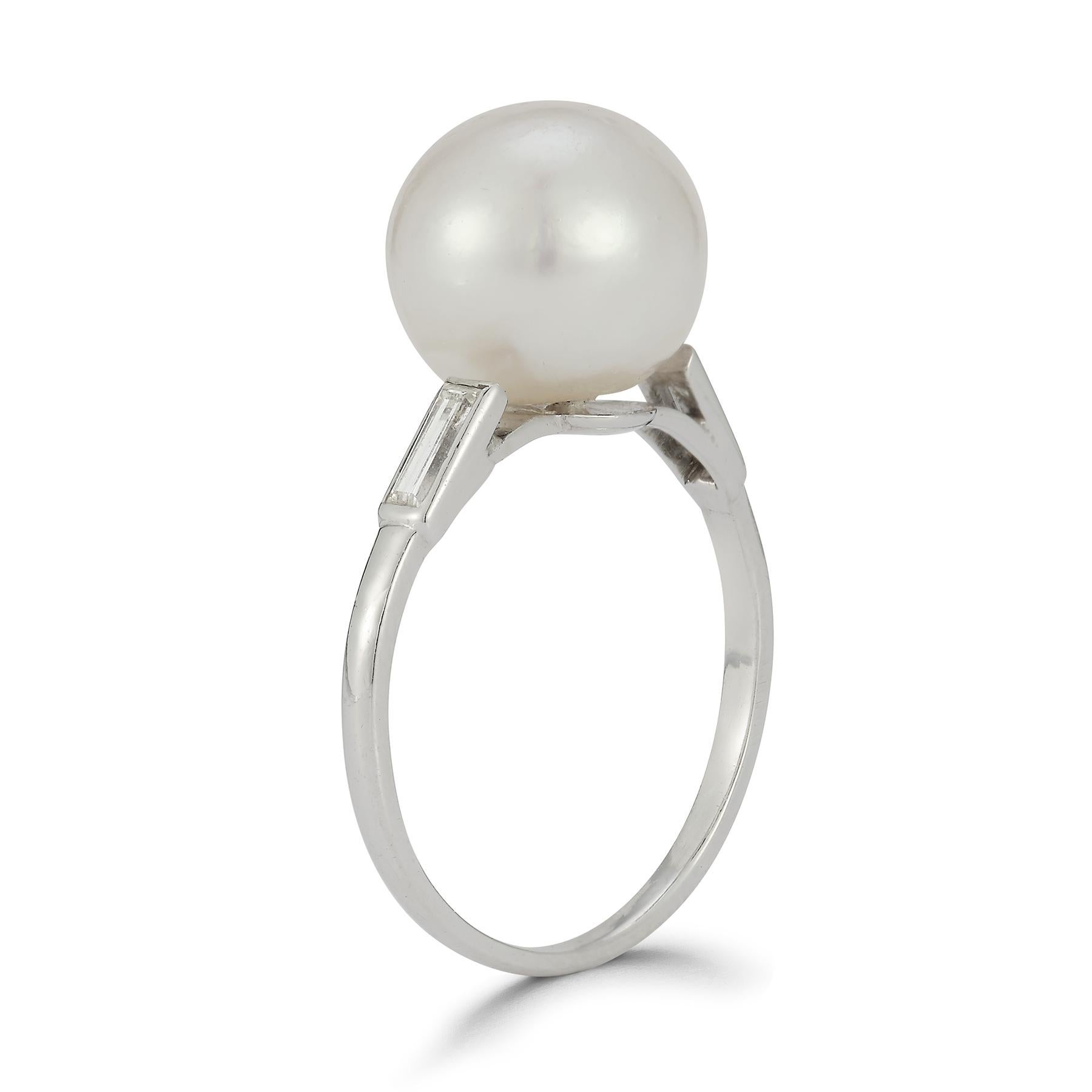 Certified Natural Oriental Pearl Ring In Excellent Condition For Sale In New York, NY