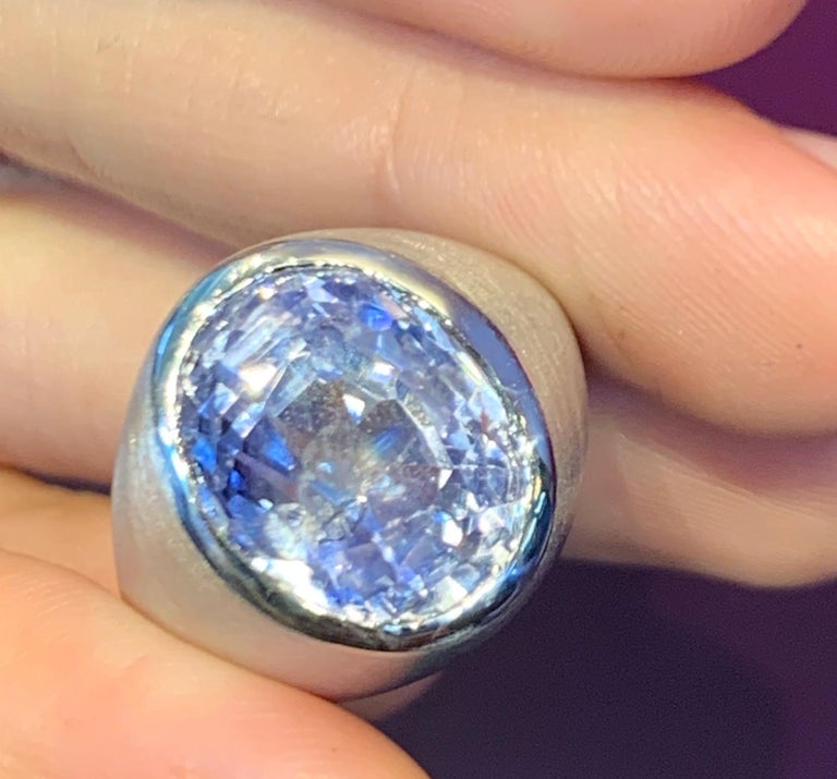 Certified Natural Oval Blue Sapphire Men's Ring For Sale at 1stDibs