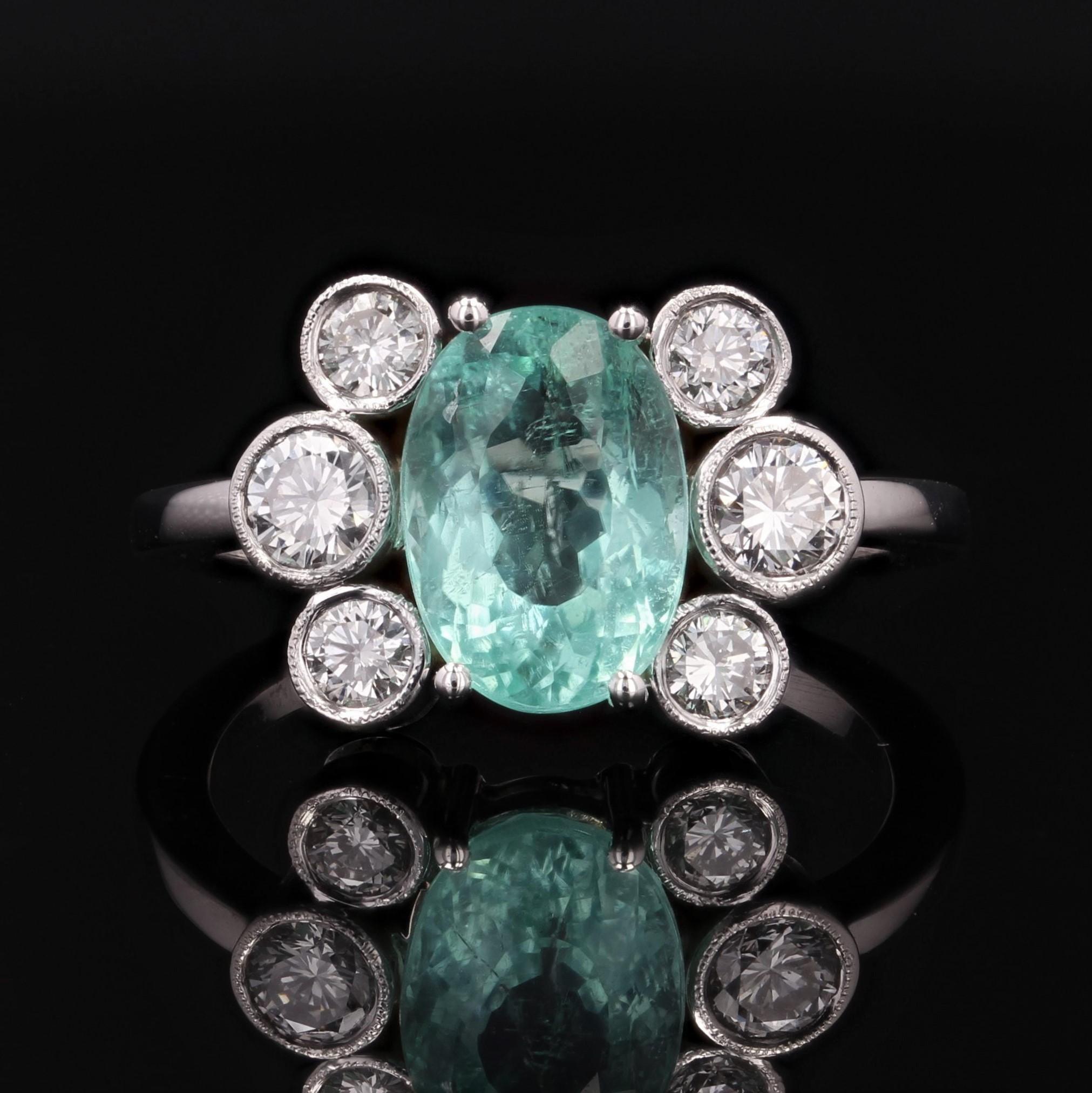 Zertifizierter Ring aus 18 Karat Weigold mit natrlichem Paraiba-Turmalin und Diamanten (Moderne) im Angebot