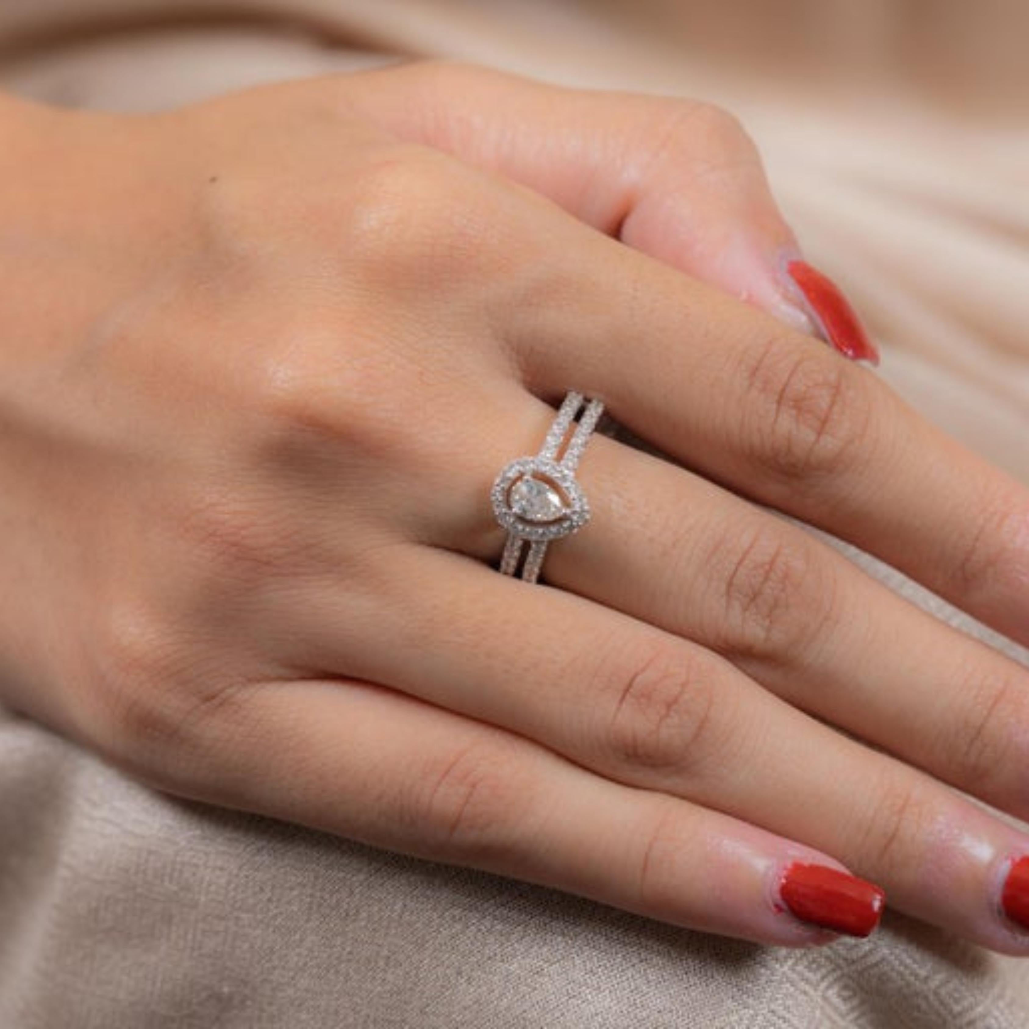 En vente :  Bague de fiançailles pour elle en or blanc massif 14kt, diamant poire certifié naturel 8
