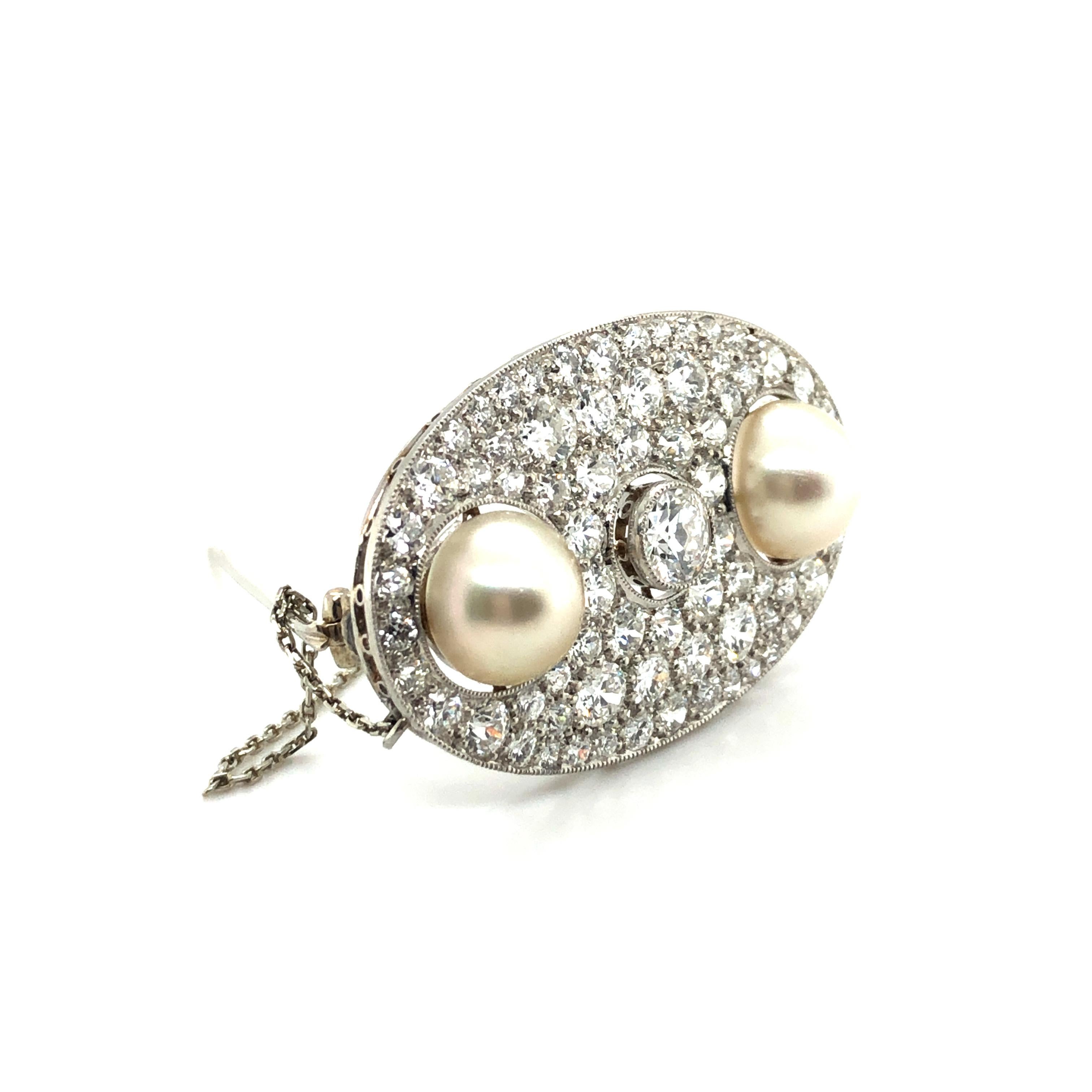 Certified Natural Pearl and Diamond Brooch in Platinum, ca. 1925 2