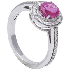 Bague en or blanc 18 carats avec rubis rose naturel certifié et diamants sertis