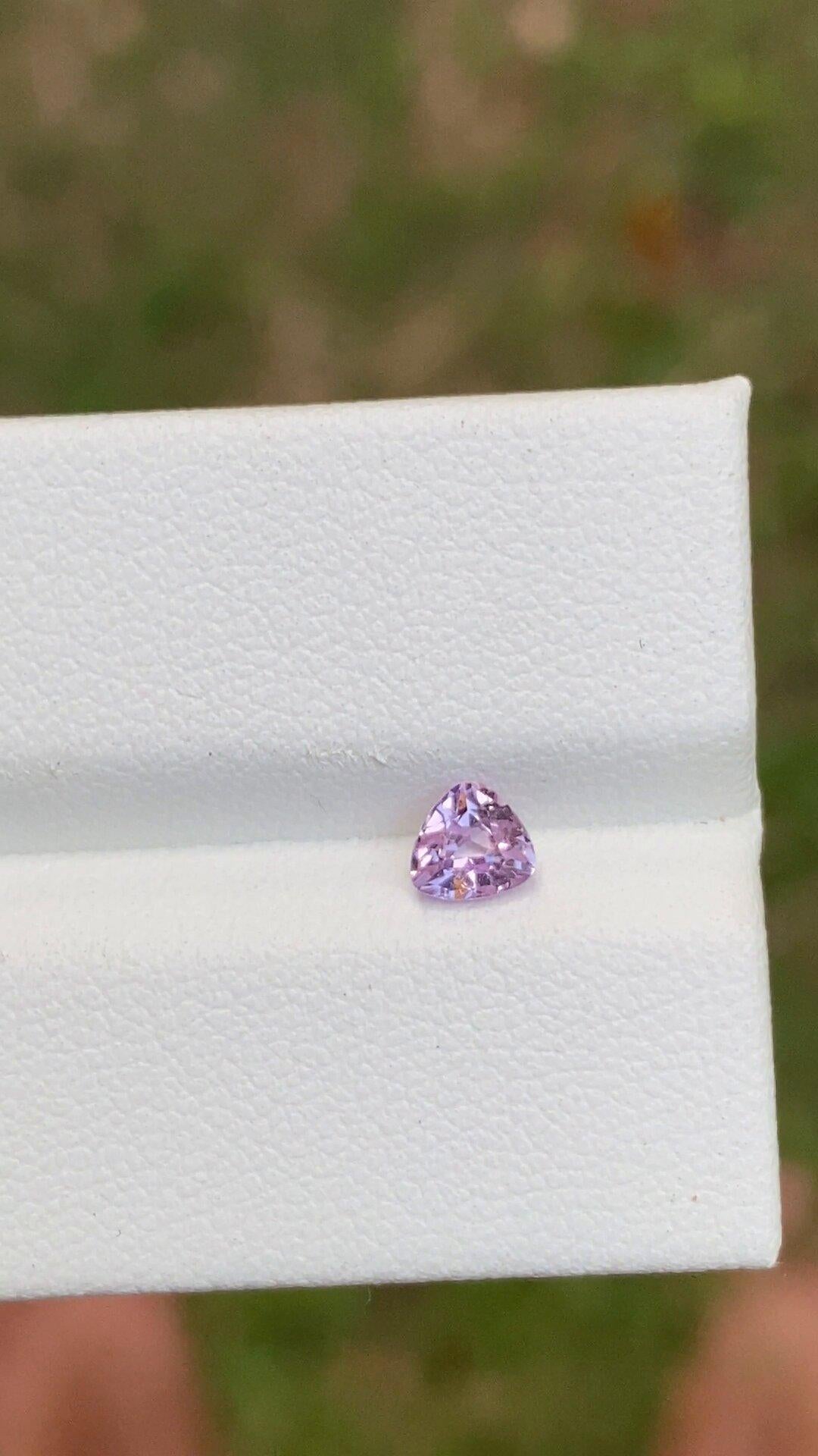 Women's or Men's Certified  Natural Pink Sapphire Gemstone 0.45 Carat Ceylon Origin Ring Gemstone For Sale