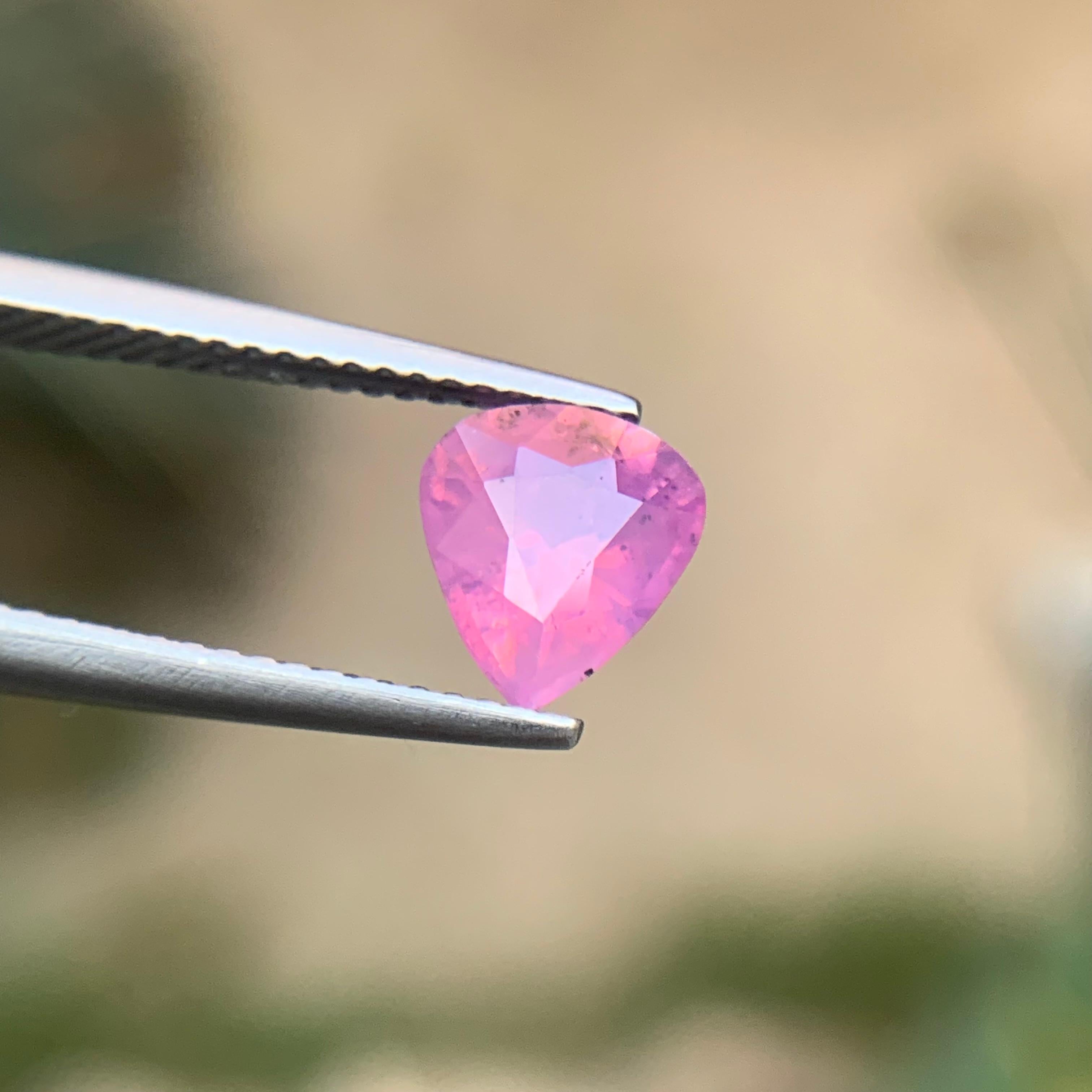 Zaffiro rosa violaceo naturale certificato con taglio a pera da 1,95 carati per anello in vendita 3