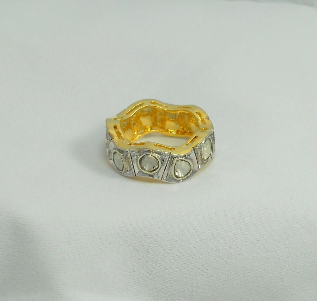 Grezzo Anello eternità con diamante naturale non tagliato a zig zag in argento sterling placcato oro in vendita