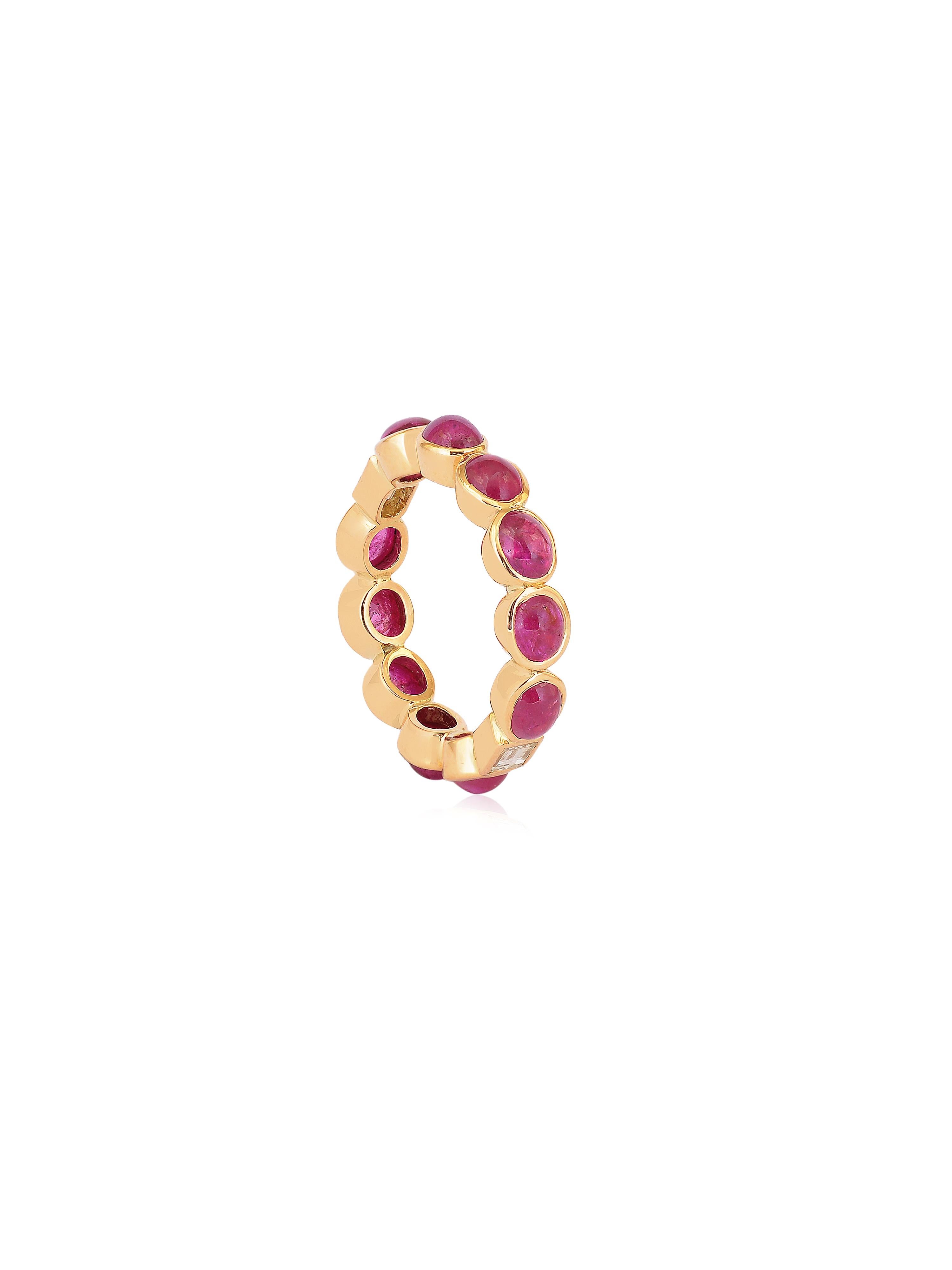 Art Deco Certified Natural Ruby cabochon ring with diamond baguette handmade in 18k gold For Sale