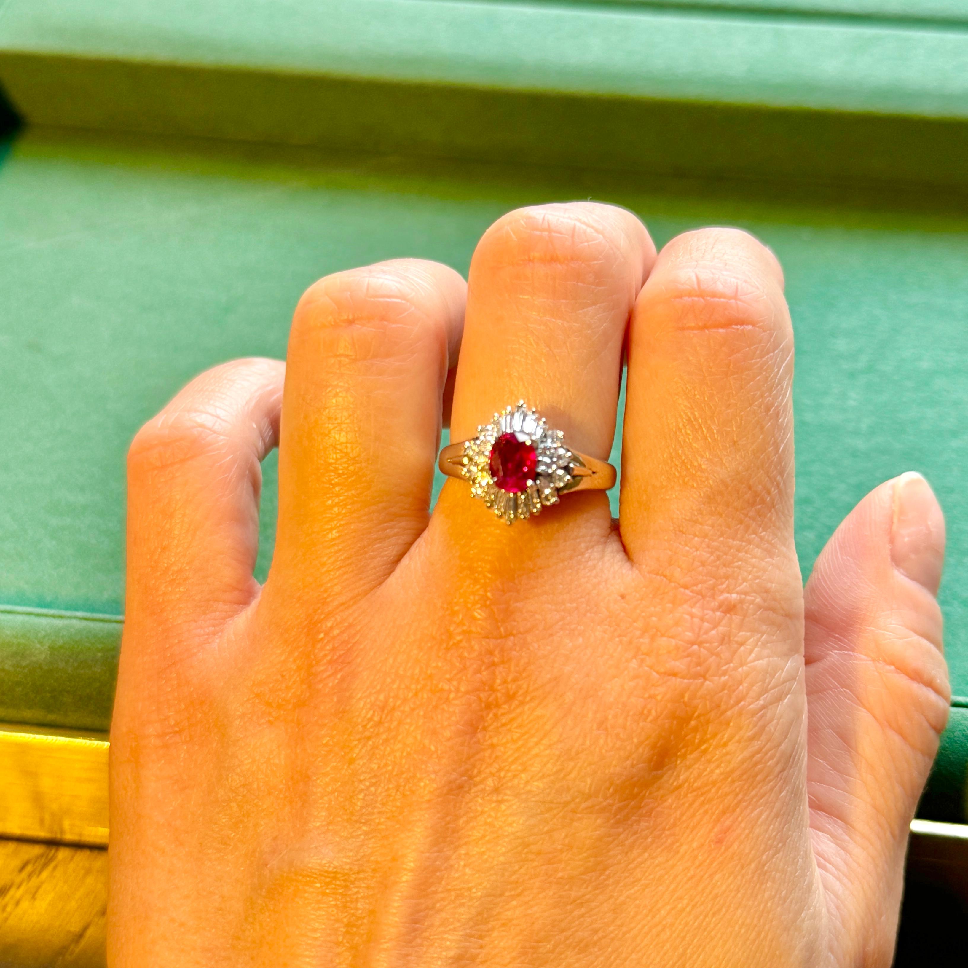 Platinring, zertifizierter natürlicher Rubin & Diamant Vintage (Ovalschliff) im Angebot