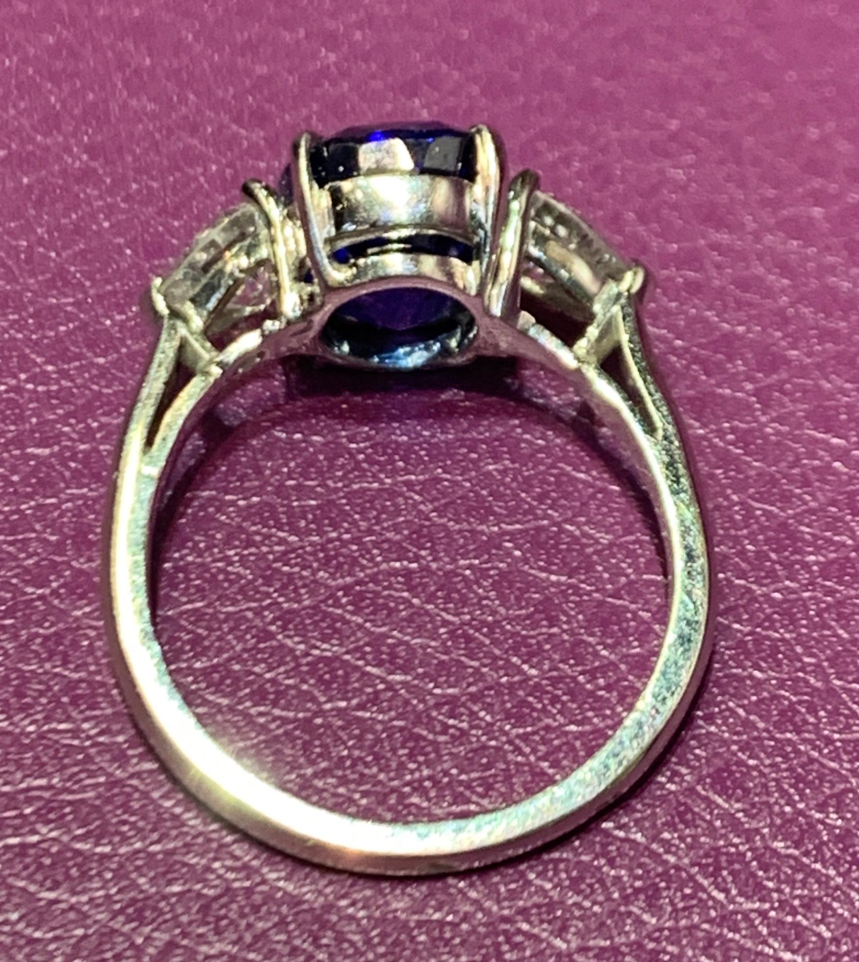 AGL Certified Natural Ceylon Sapphire and Diamond Three-Stone Ring In Excellent Condition In New York, NY