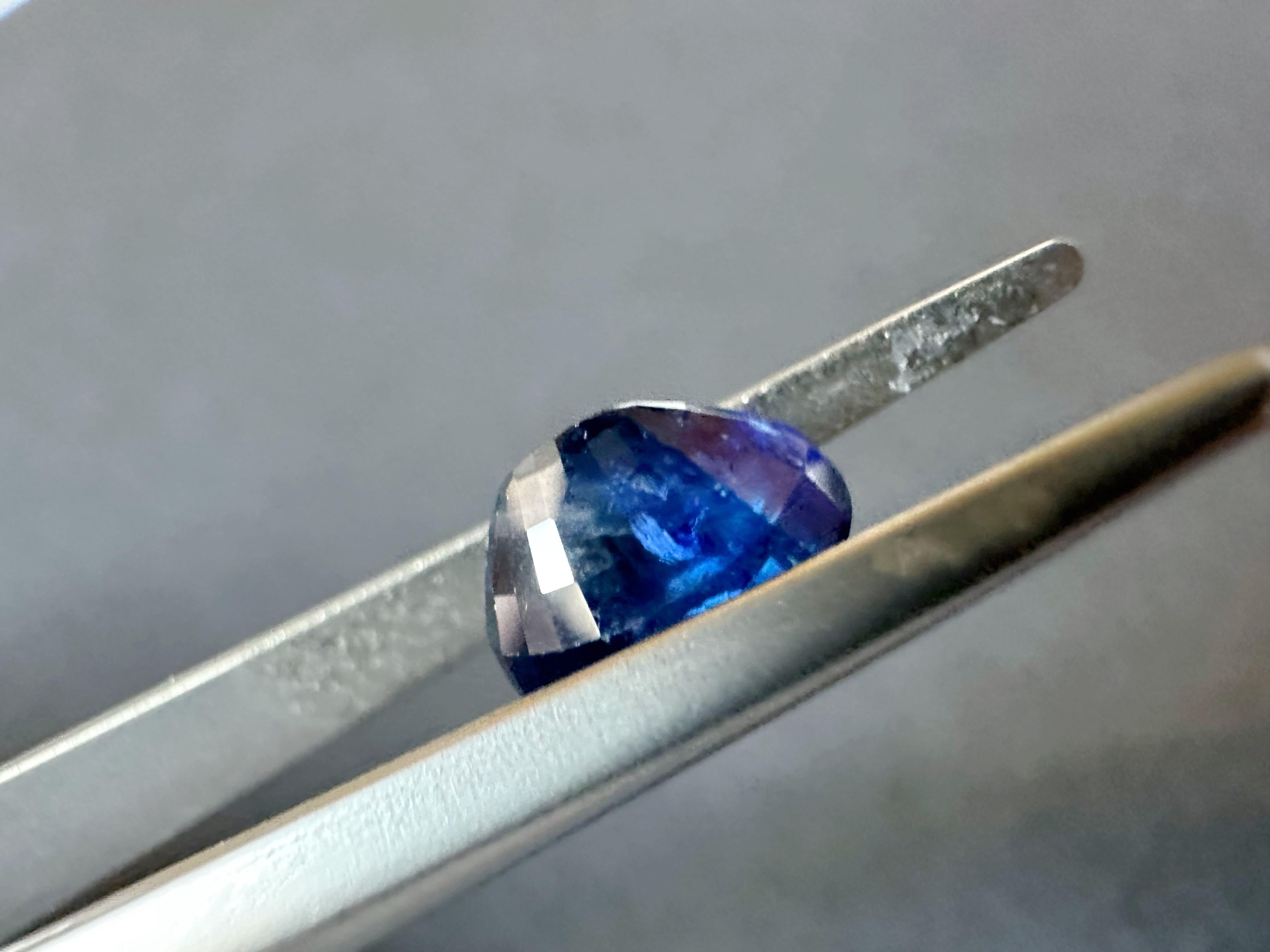 Saphir bleu royal du Sri Lanka certifié naturel, pierre en vrac pour bague ou bijou en vente 3