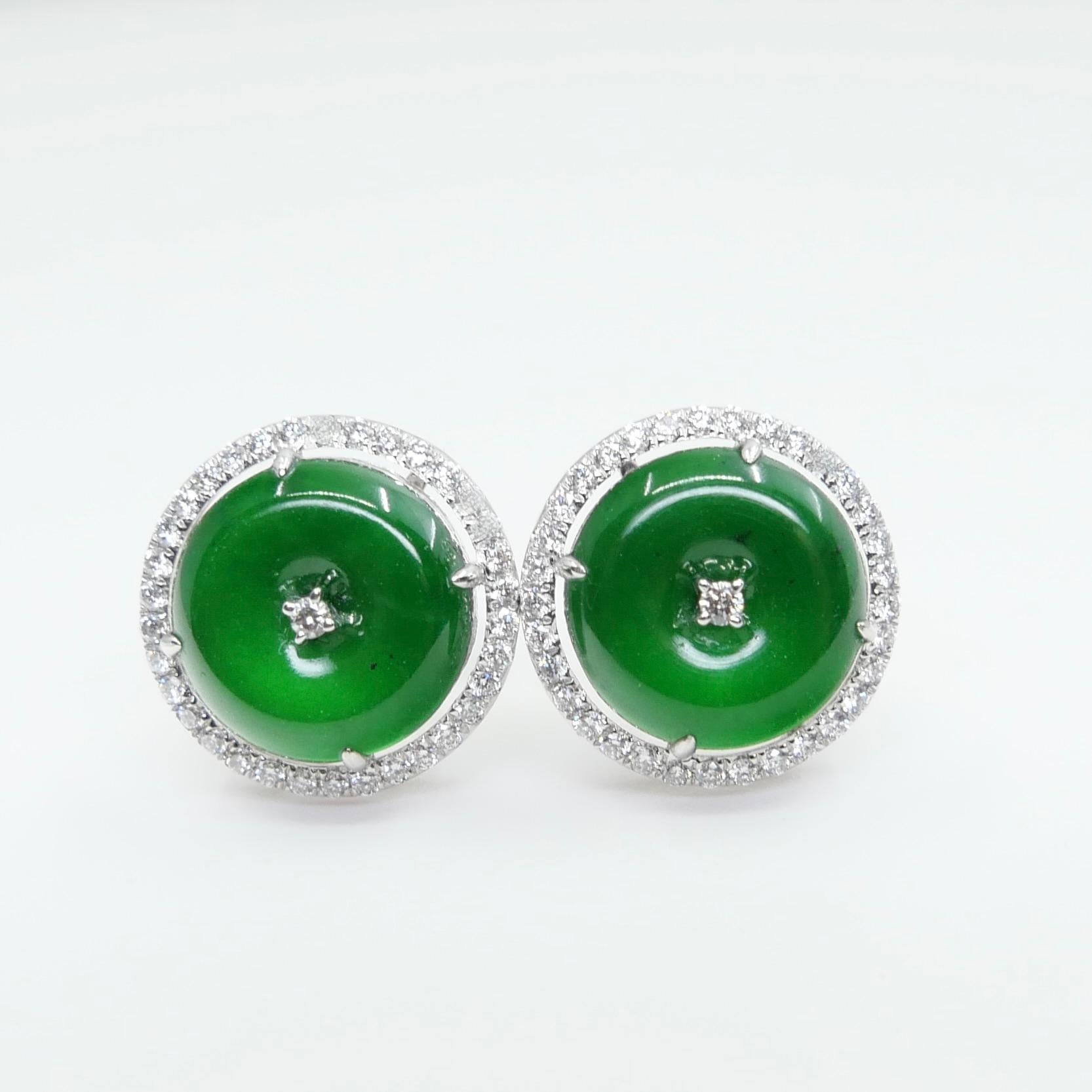 Certified Natural Type A Jadeite Jade And Diamond Earrings. Apple Green Color In New Condition For Sale In Hong Kong, HK