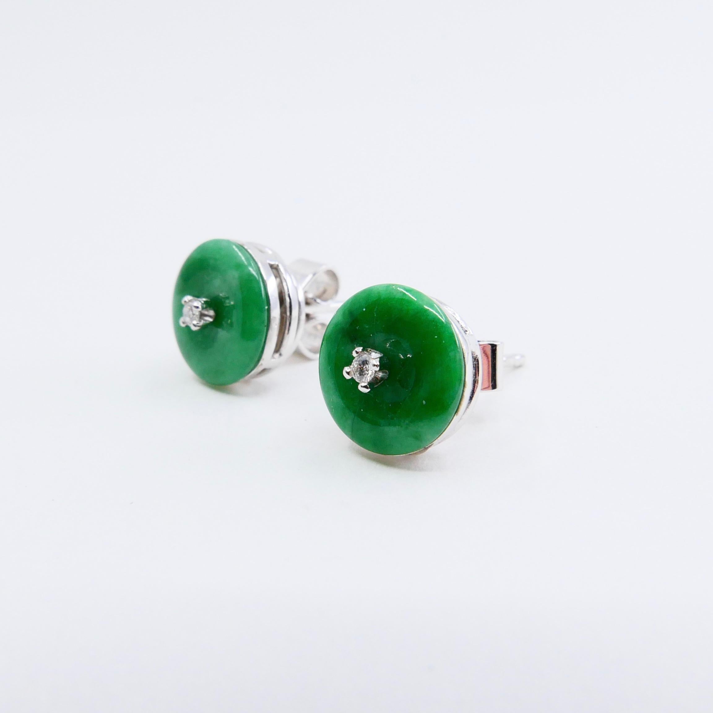 Certified Natural Type A Jadeite Jade and Diamond Earrings, Spinach Green In Good Condition In Hong Kong, HK