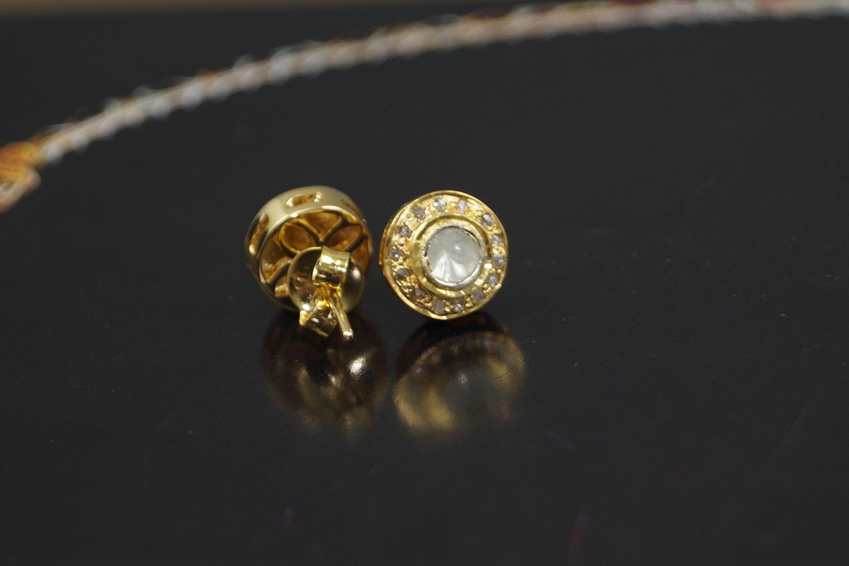 Mixed Cut Certified natural Uncut Diamond sterling silver gold plated Halo Stud Earrings For Sale